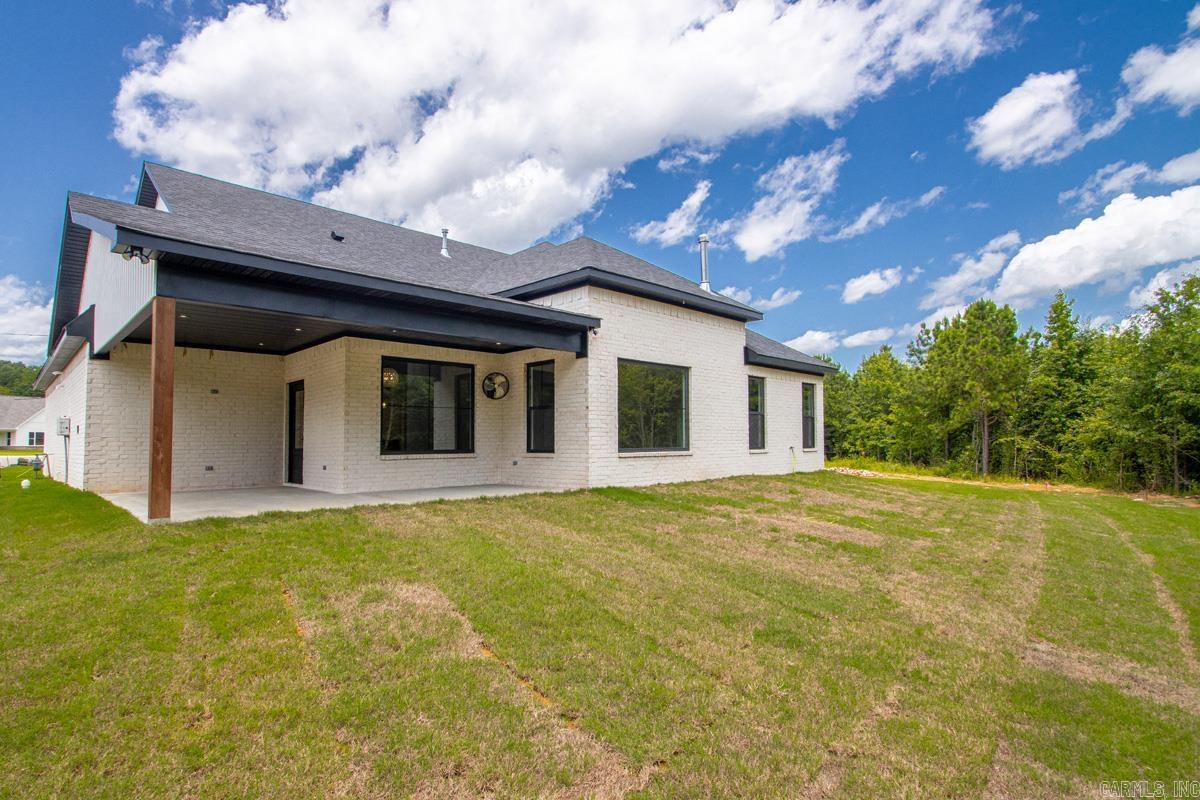 CREEKSIDE - Residential
