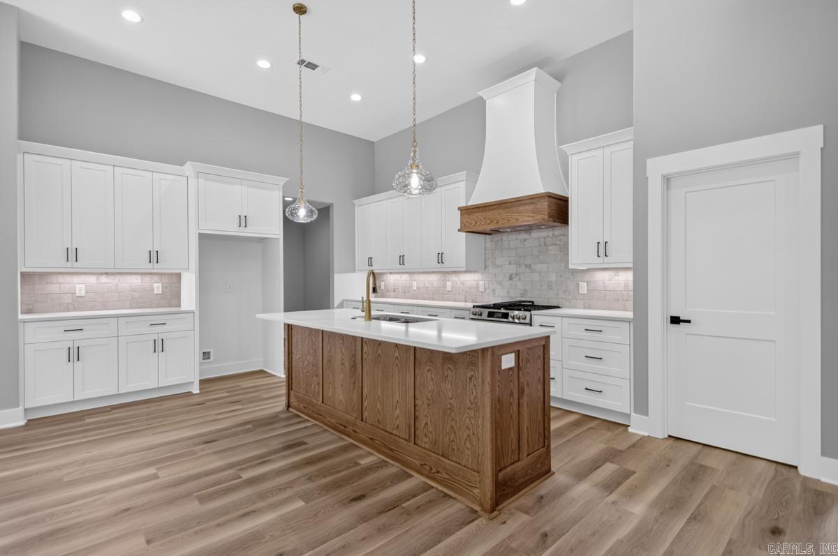 CREEKSIDE - Residential