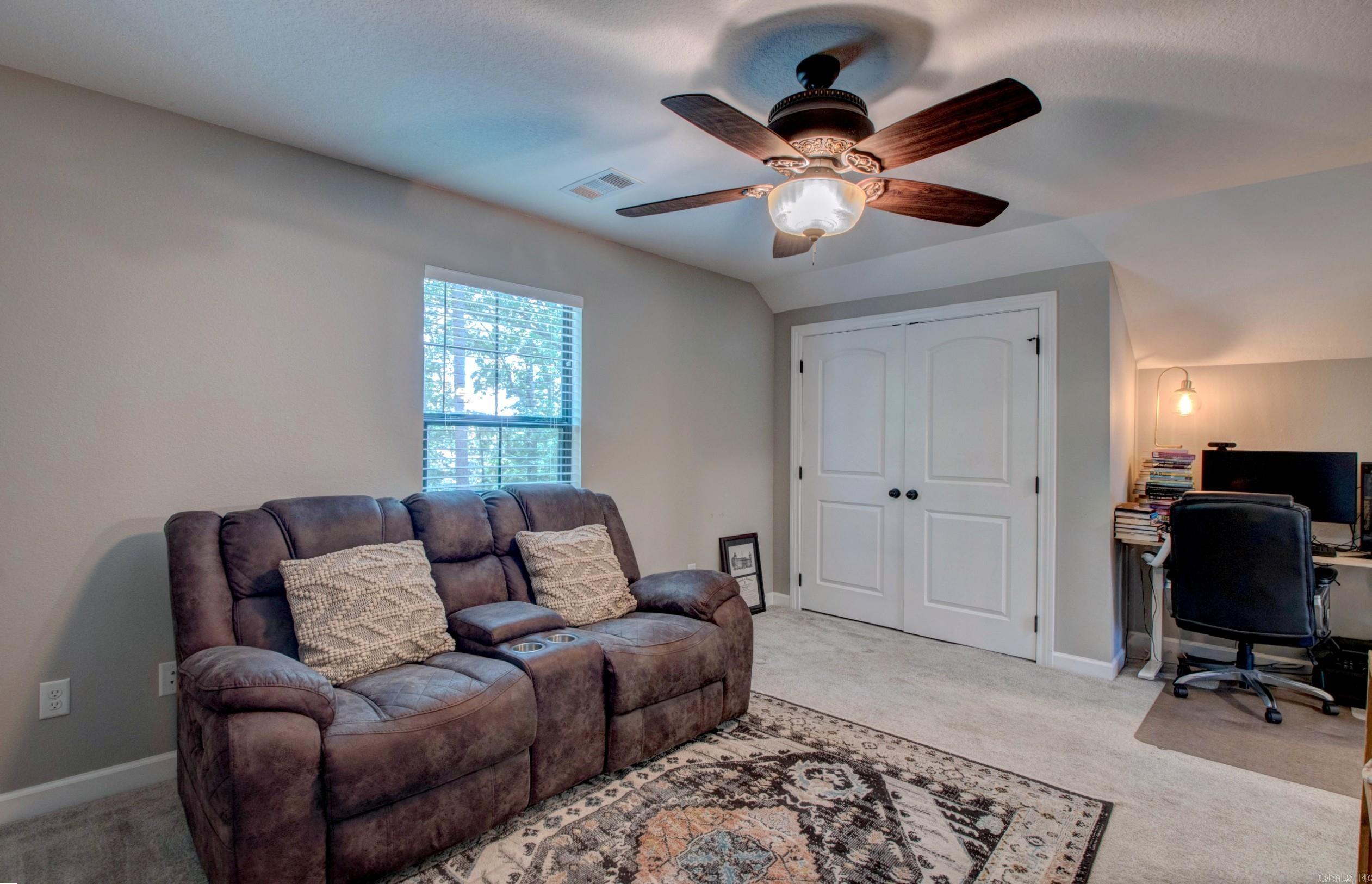 CASTLE VALLEY - Residential