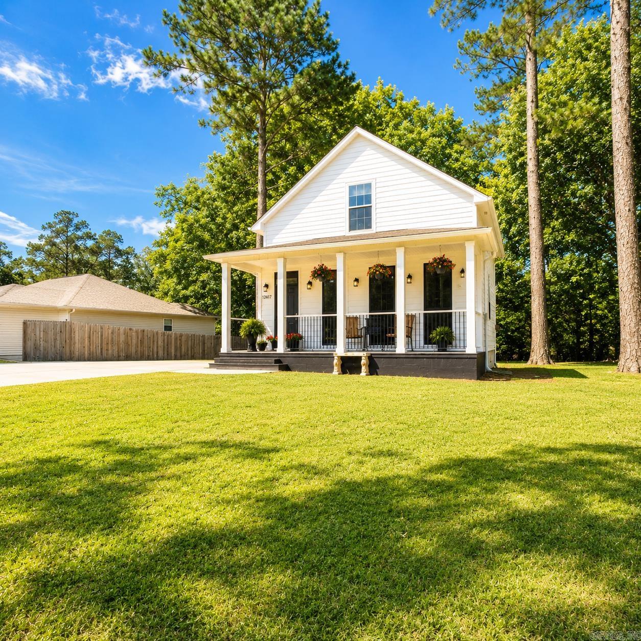 CASTLE VALLEY - Residential