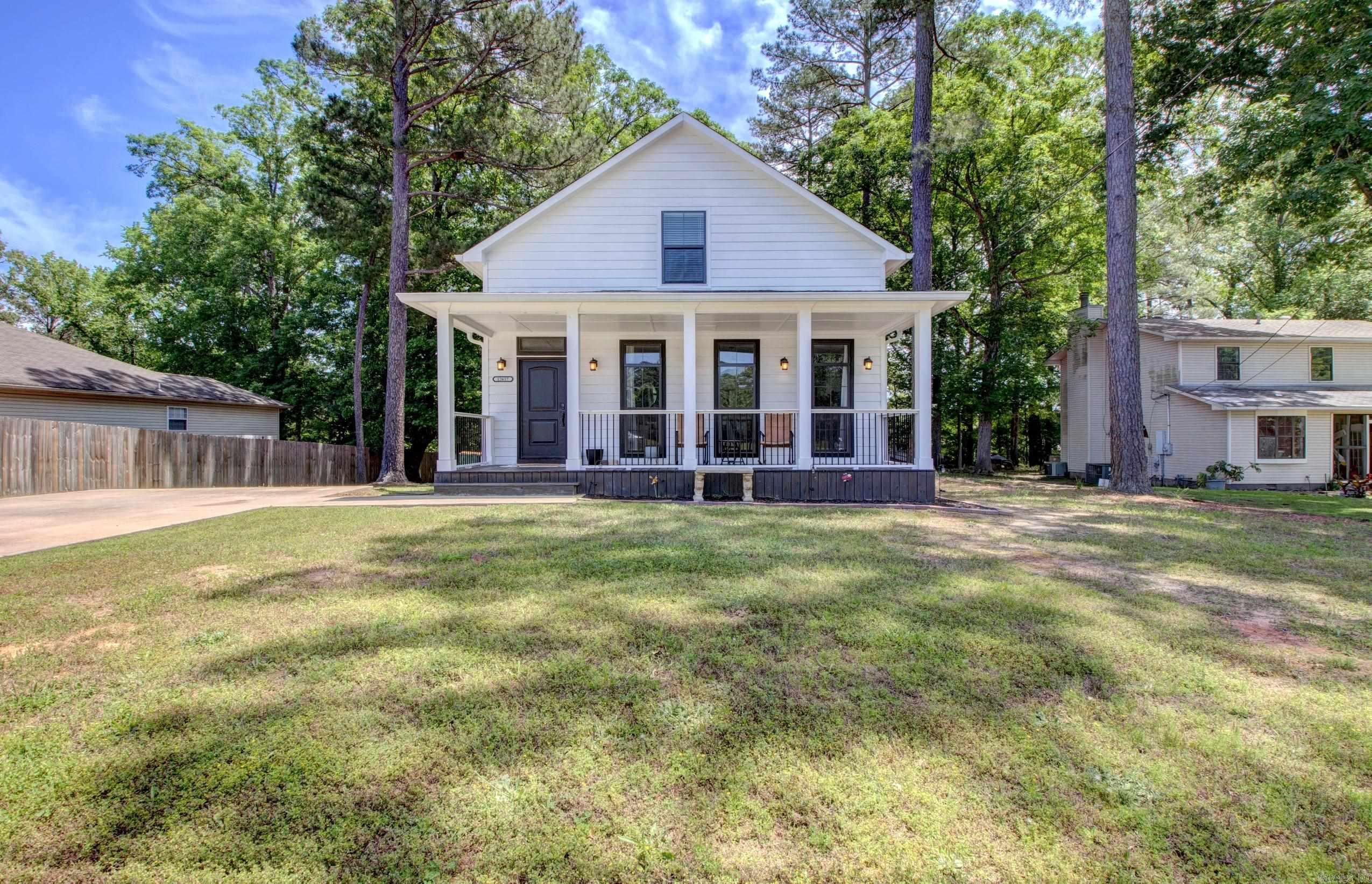CASTLE VALLEY - Residential