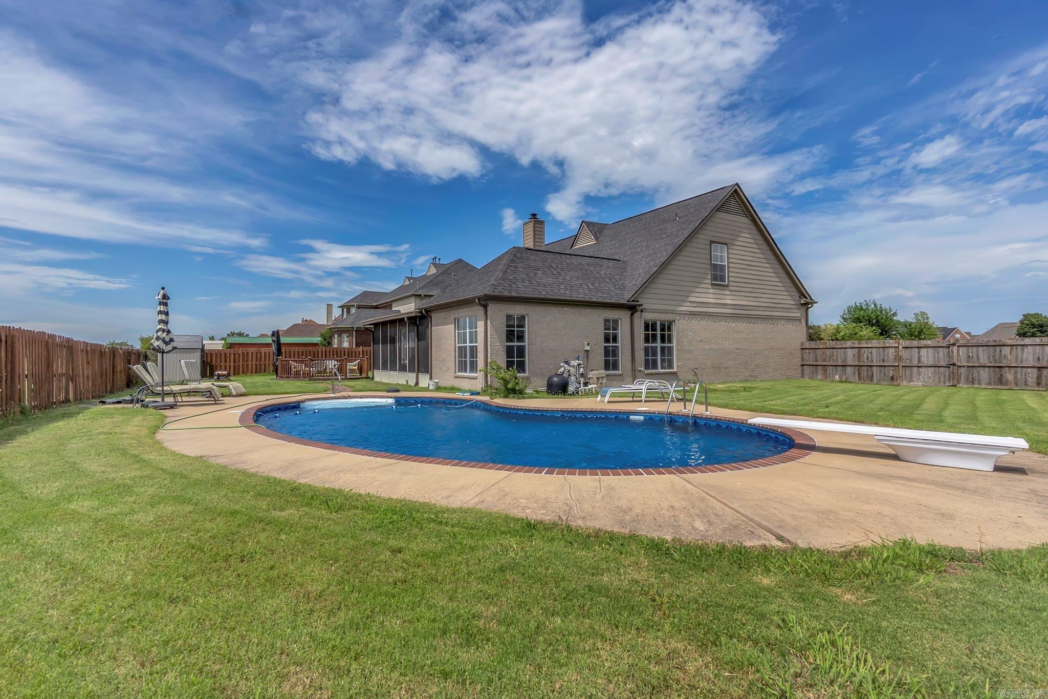 ST JOHN'S LANDING - Residential