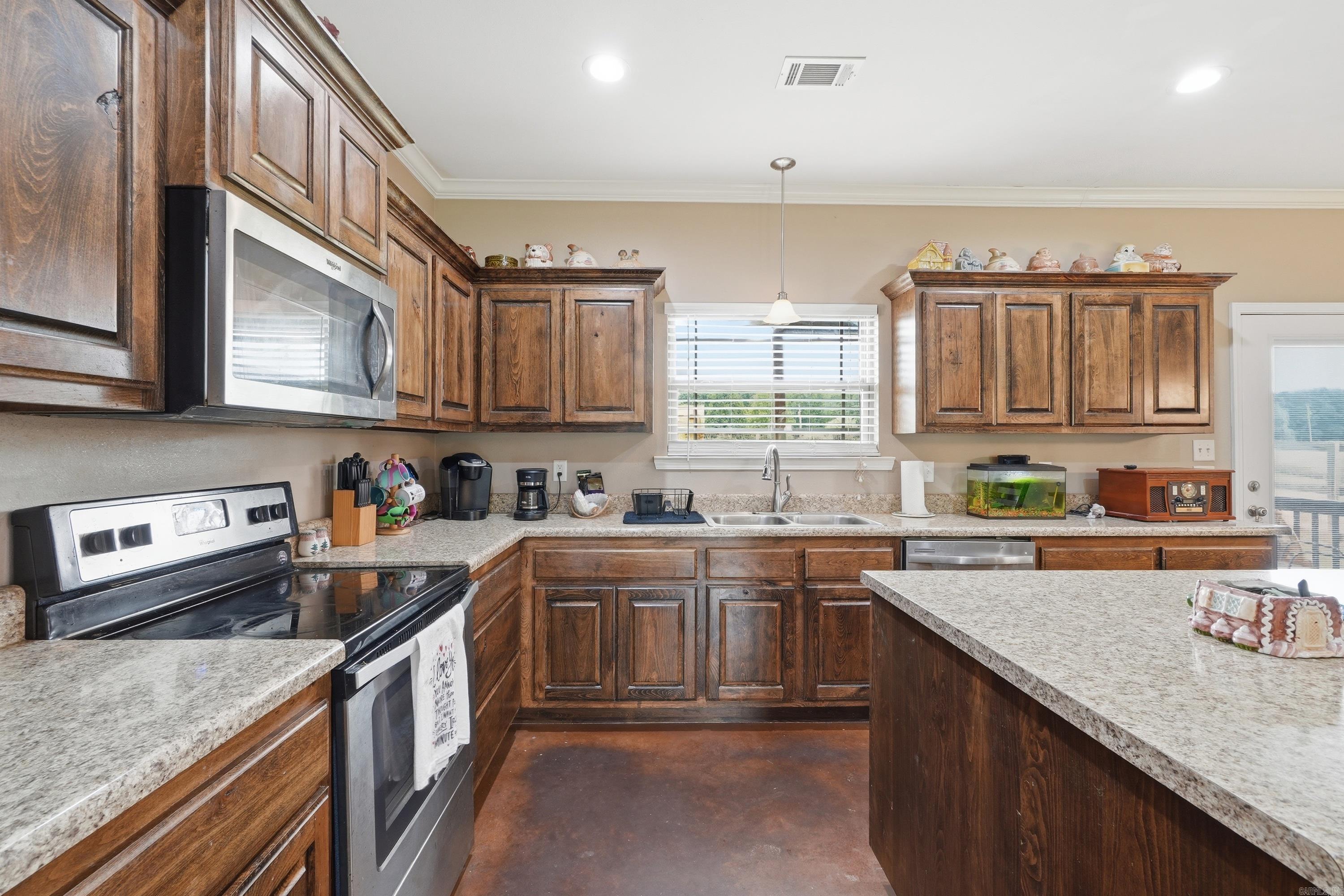 BELLWOOD ESTATES - Residential