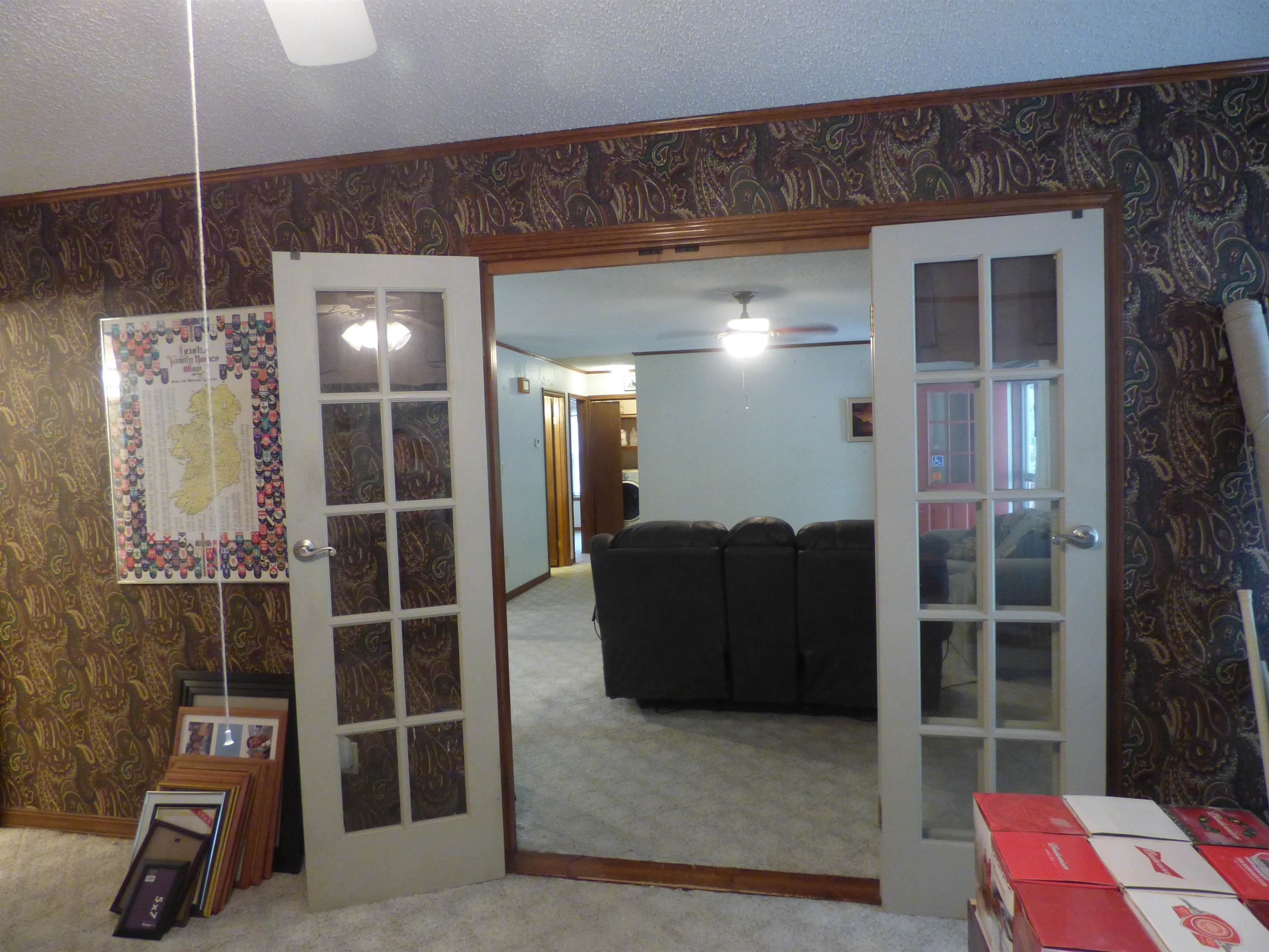 CHEROKEE ACRES - Residential