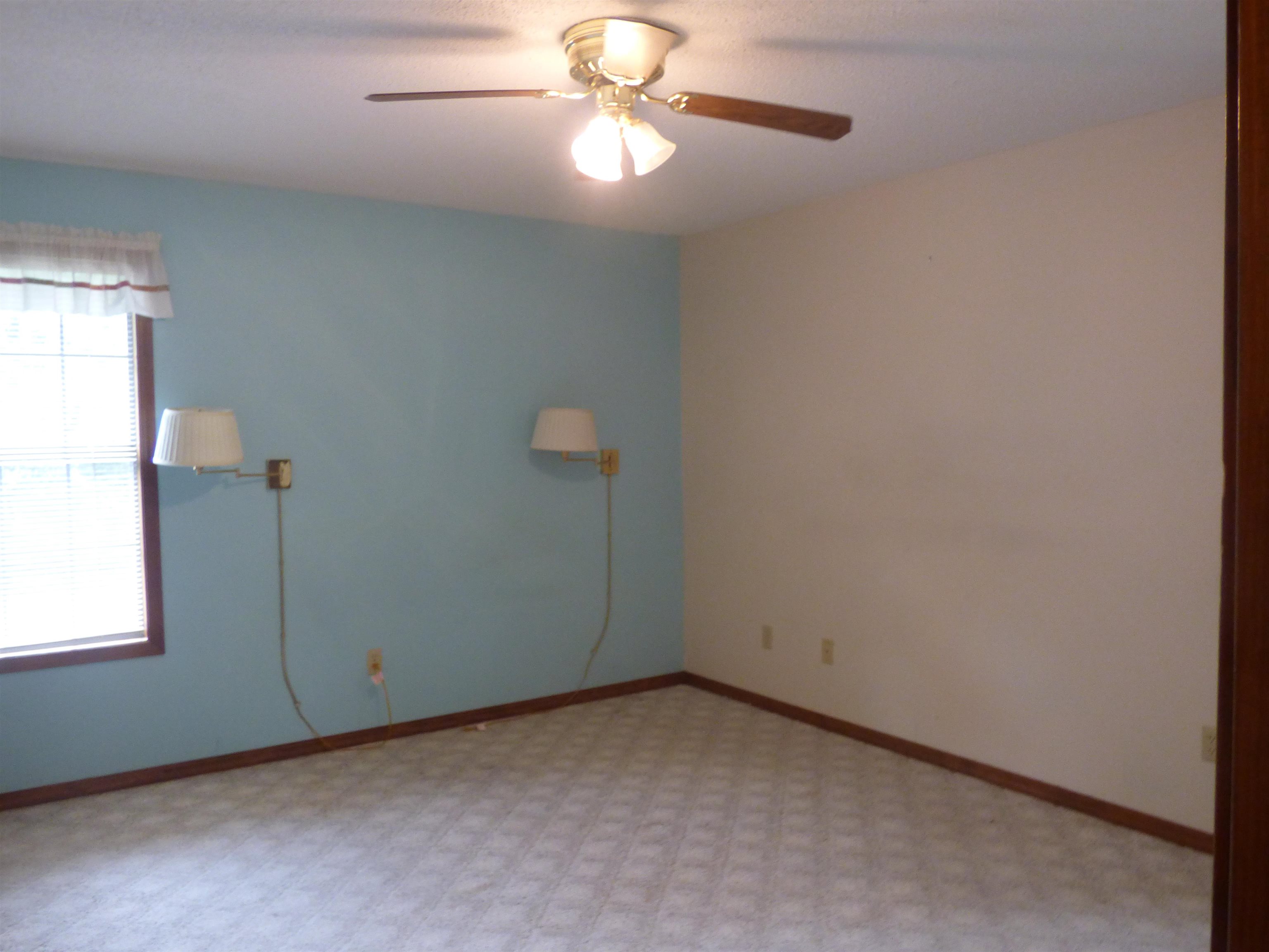 CHEROKEE ACRES - Residential
