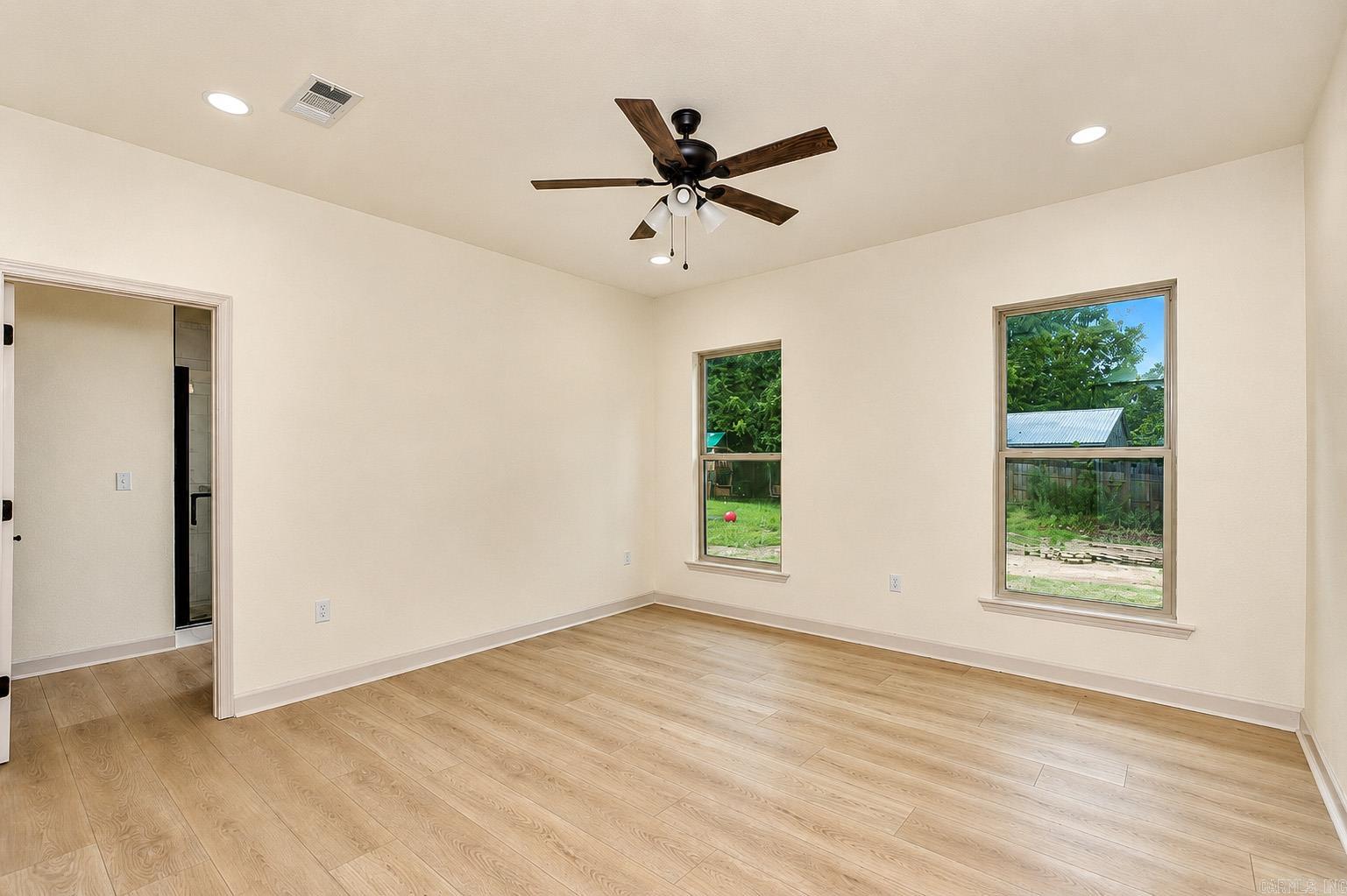 REGAL OAKS - Residential