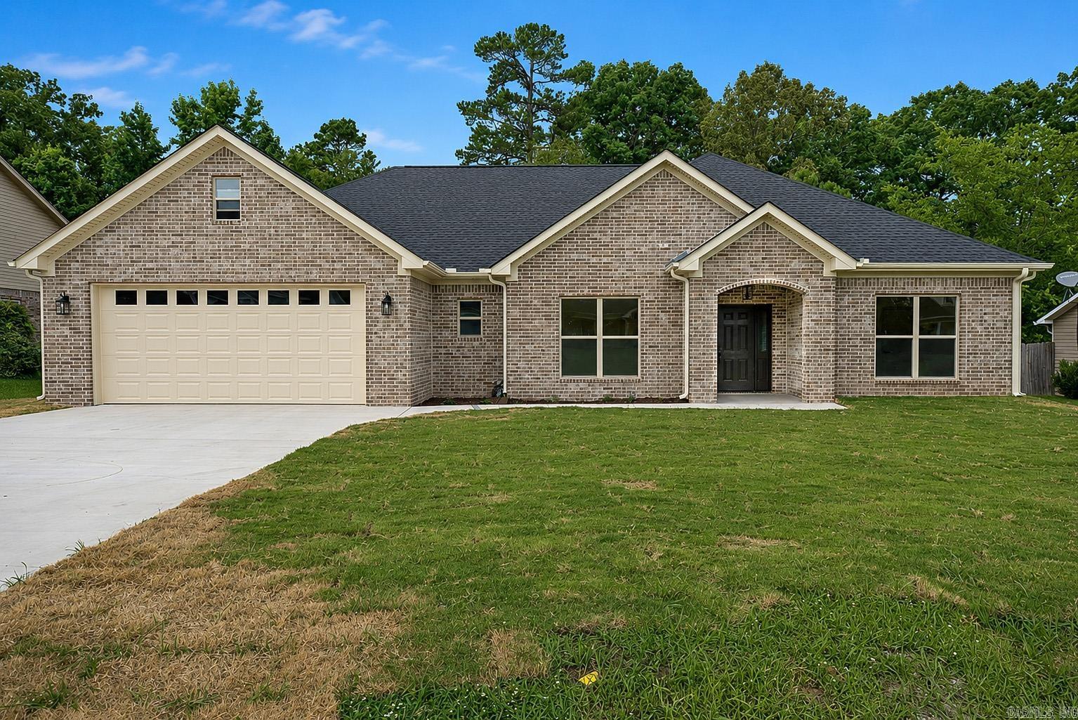 REGAL OAKS - Residential