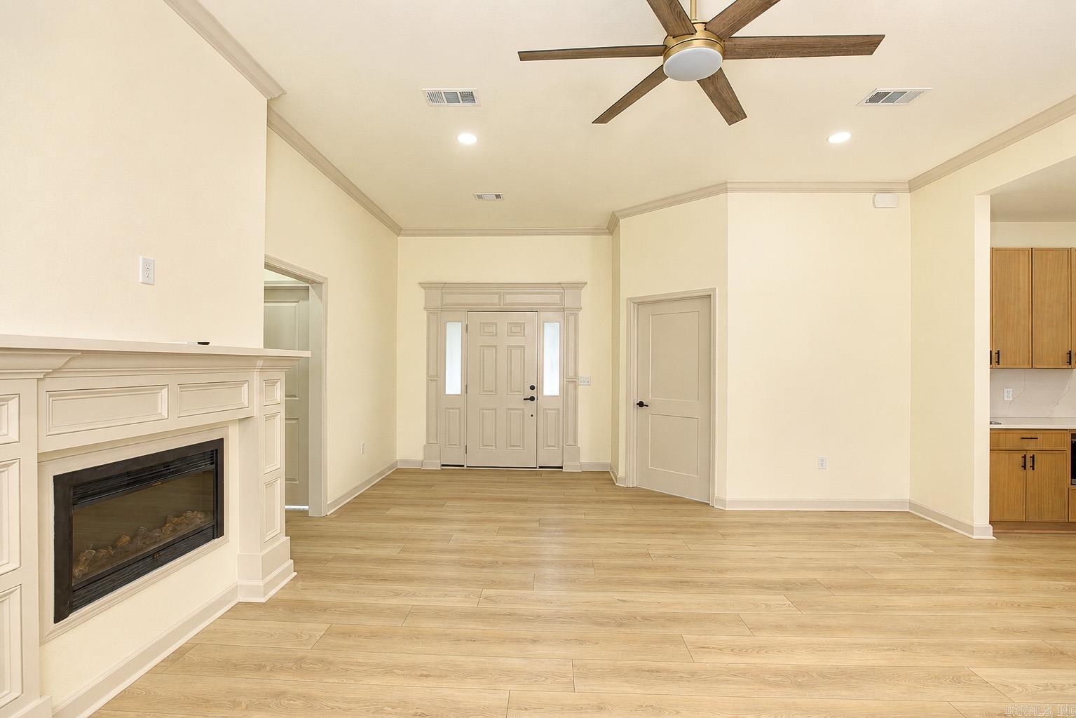 REGAL OAKS - Residential
