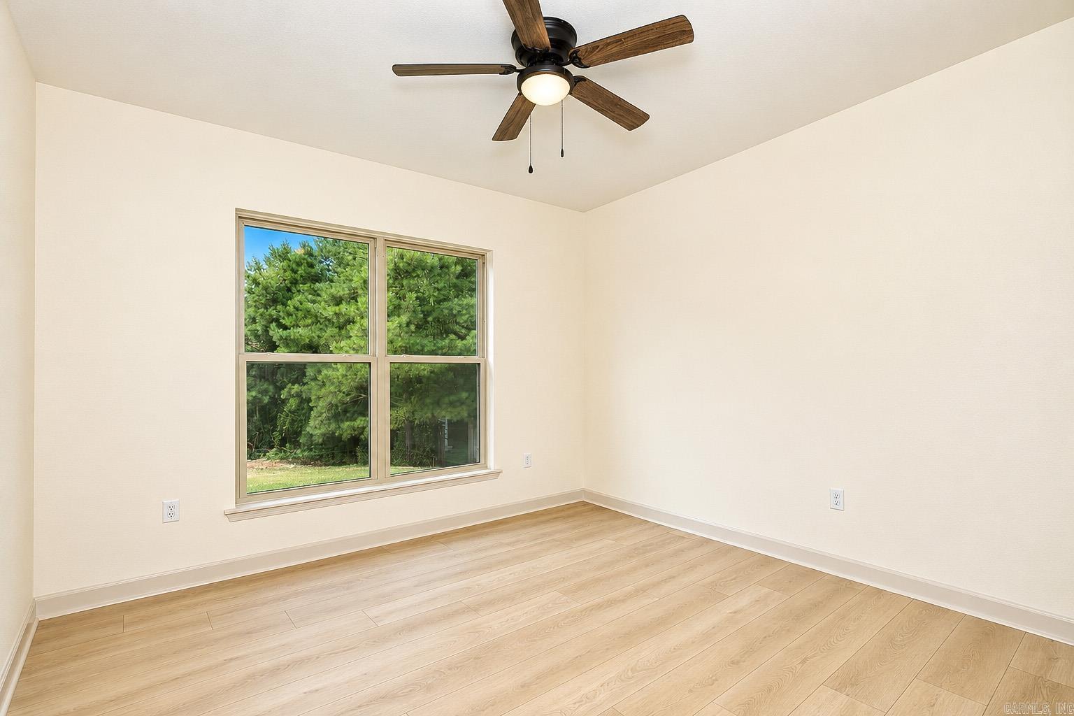 REGAL OAKS - Residential