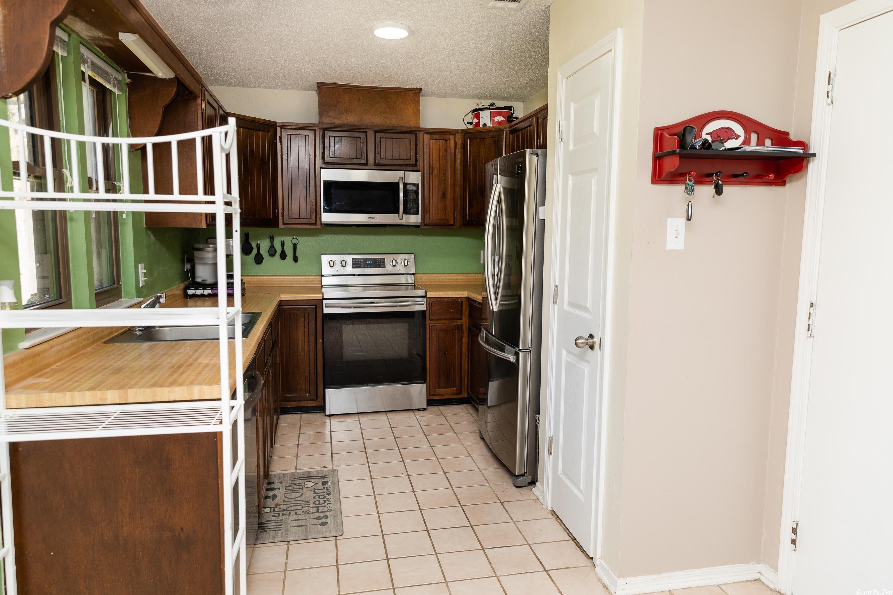 Springhill Manor - Residential