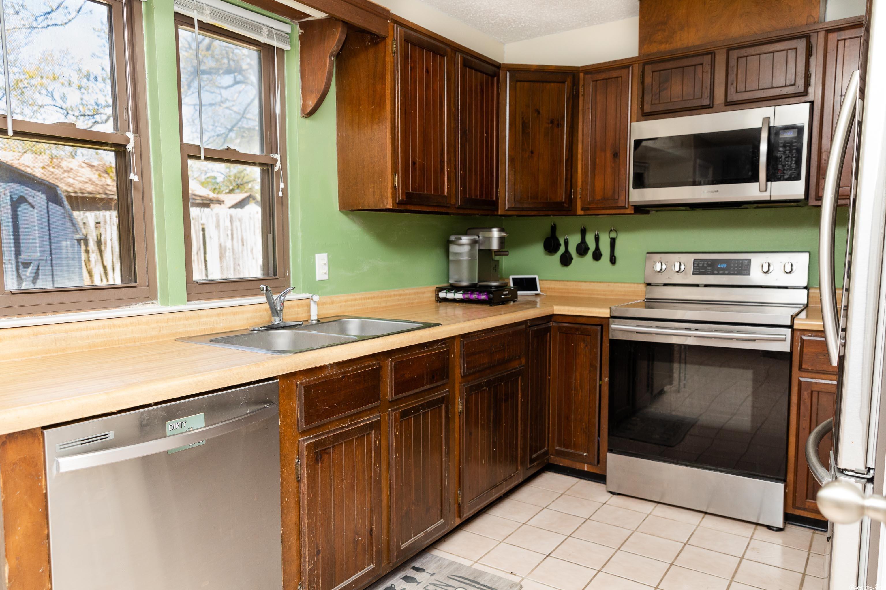 Springhill Manor - Residential