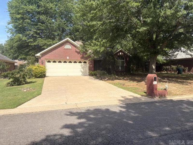 Golden opportunity in an established subdivision! This home offers incredible potential for a new owner or investor looking to add value with thoughtful updates. Featuring a desirable location and solid bones, this property is ready for your vision and personal touch. Whether you’re searching for your next home or an investment opportunity, this property offers plenty of possibilities at an attractive price and being sold AS-IS. Don’t miss the chance to make this great opportunity yours! Schedule your showing today!