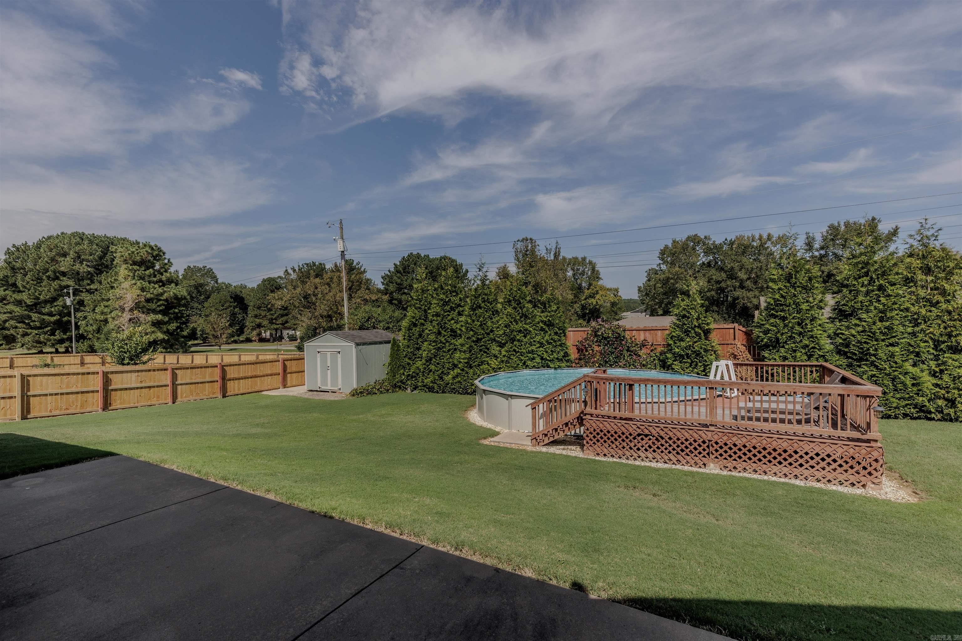 ROLLING HILLS - Residential