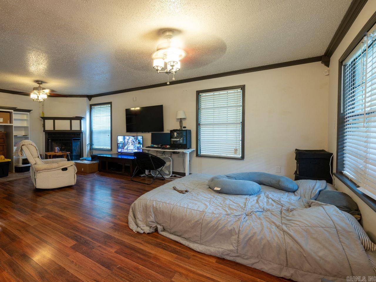 JET CITY - Residential