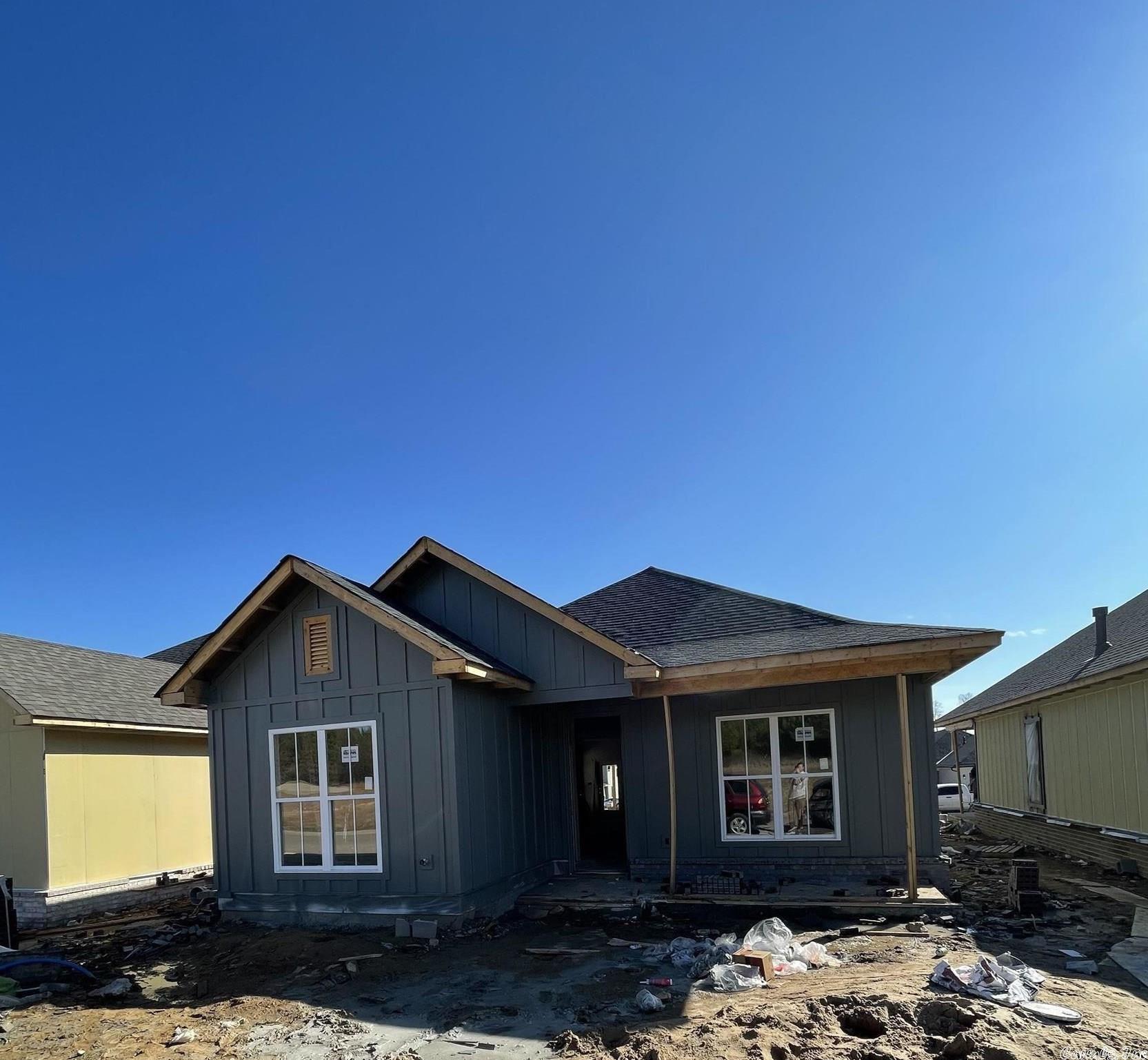 MIDTOWN BRYANT - Residential