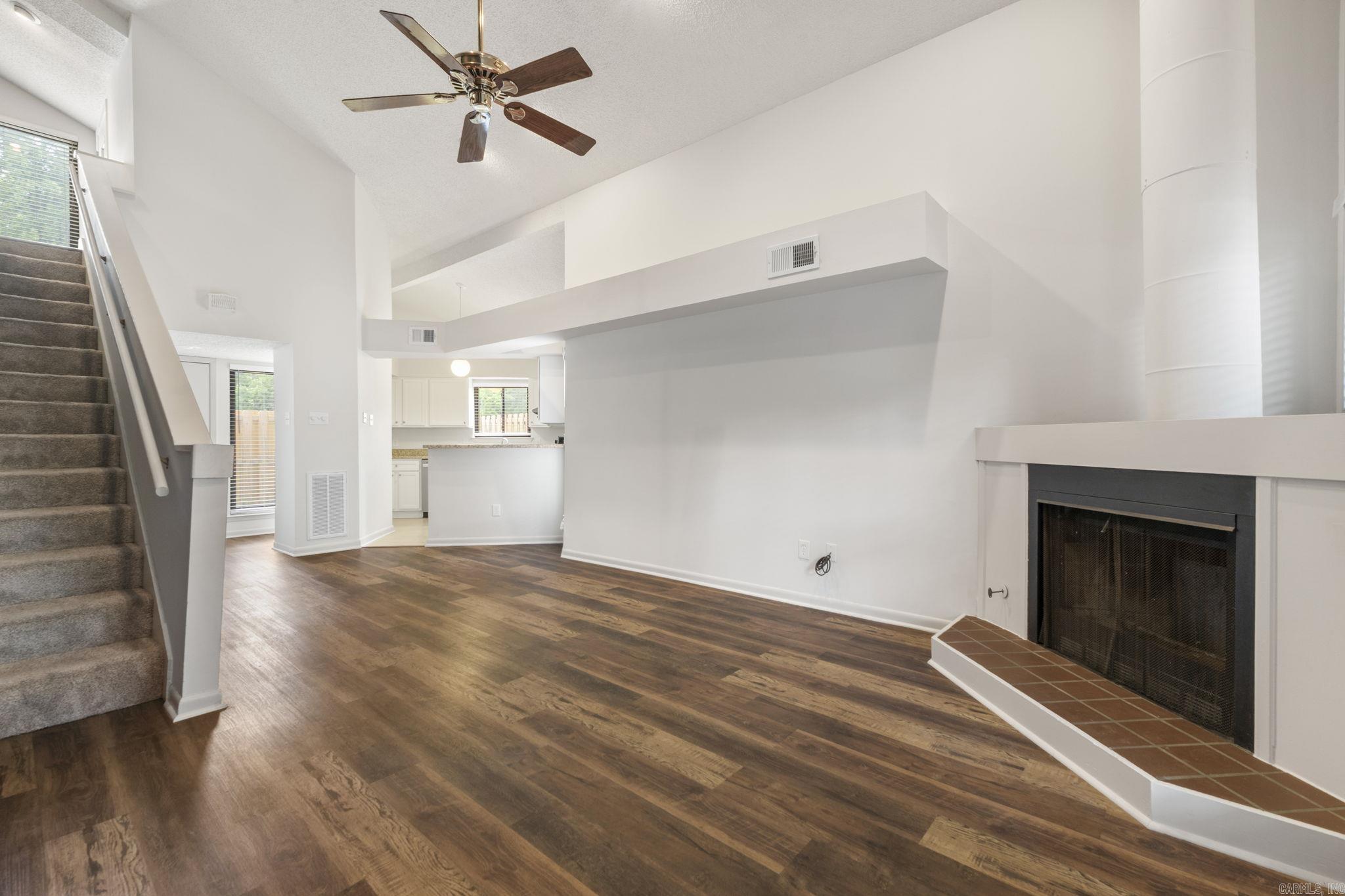 ROUND RIVER HPR - Residential