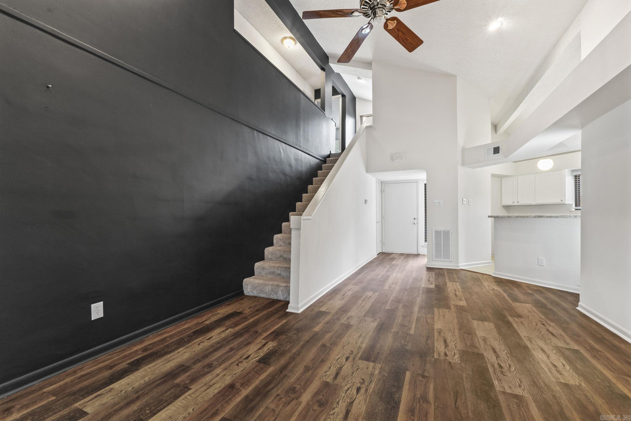 ROUND RIVER HPR - Residential