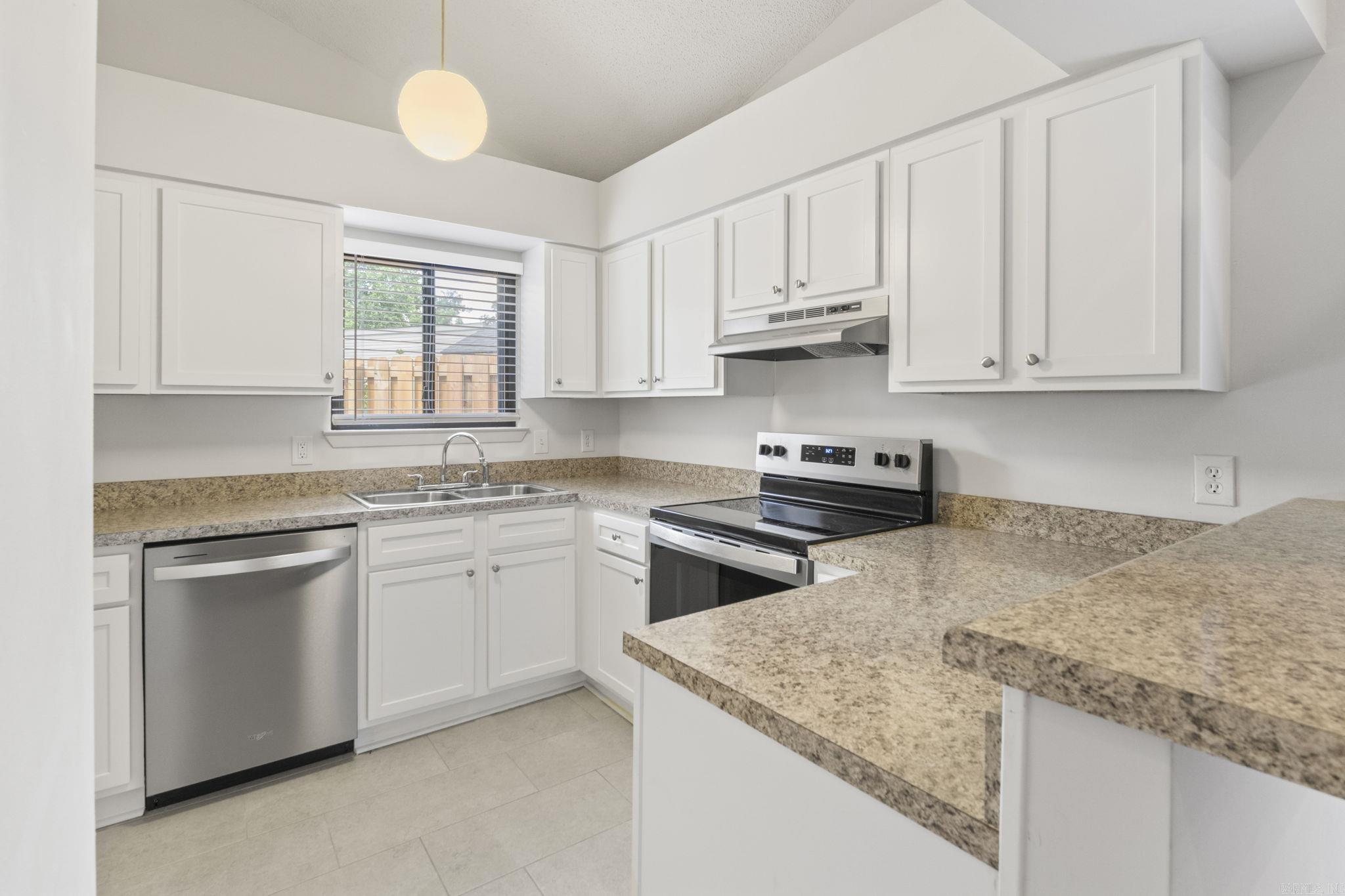 ROUND RIVER HPR - Residential