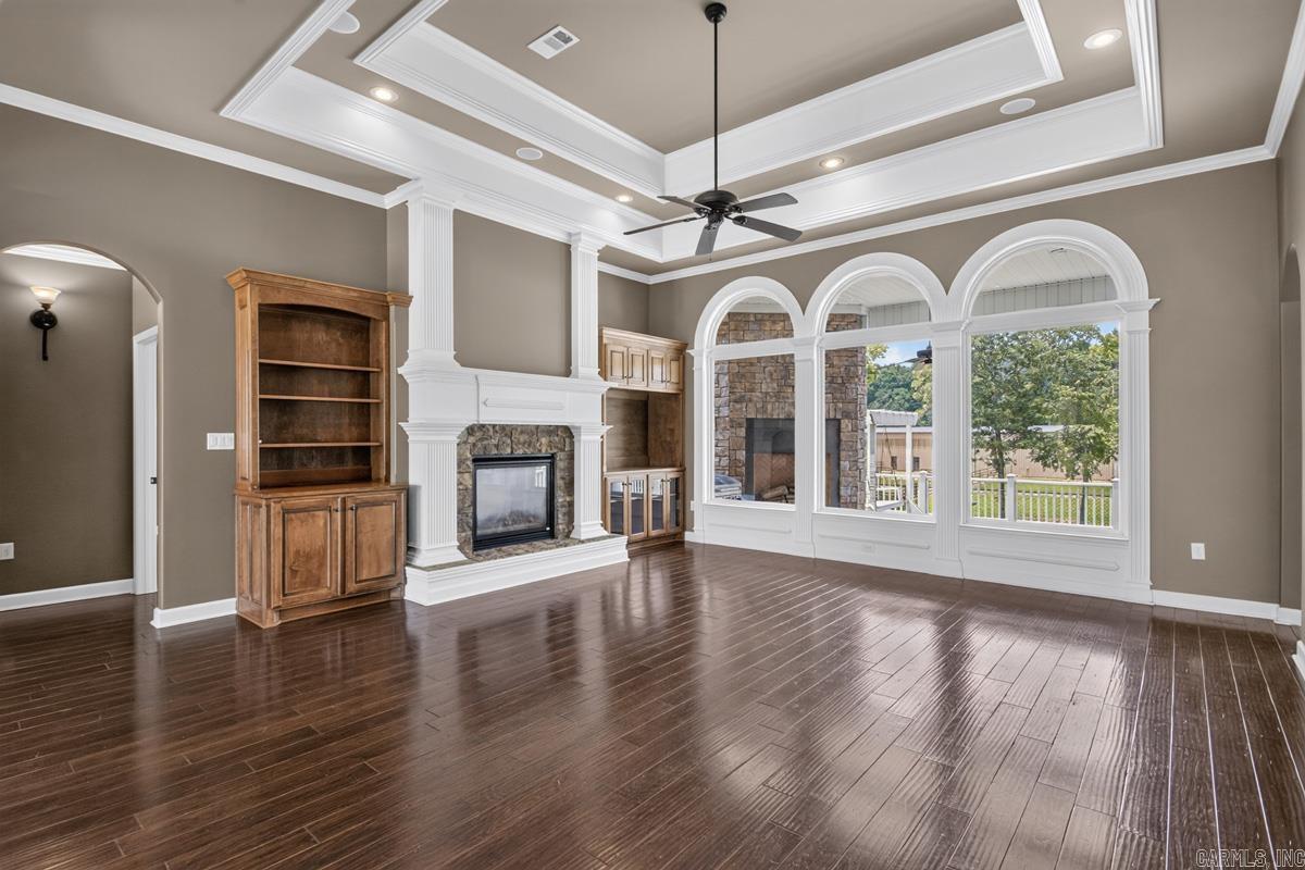 HURRICANE MEADOWS - Residential