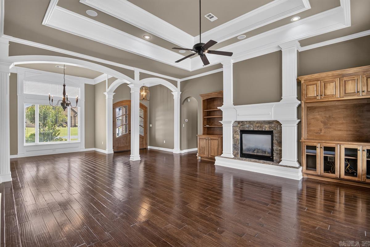 HURRICANE MEADOWS - Residential