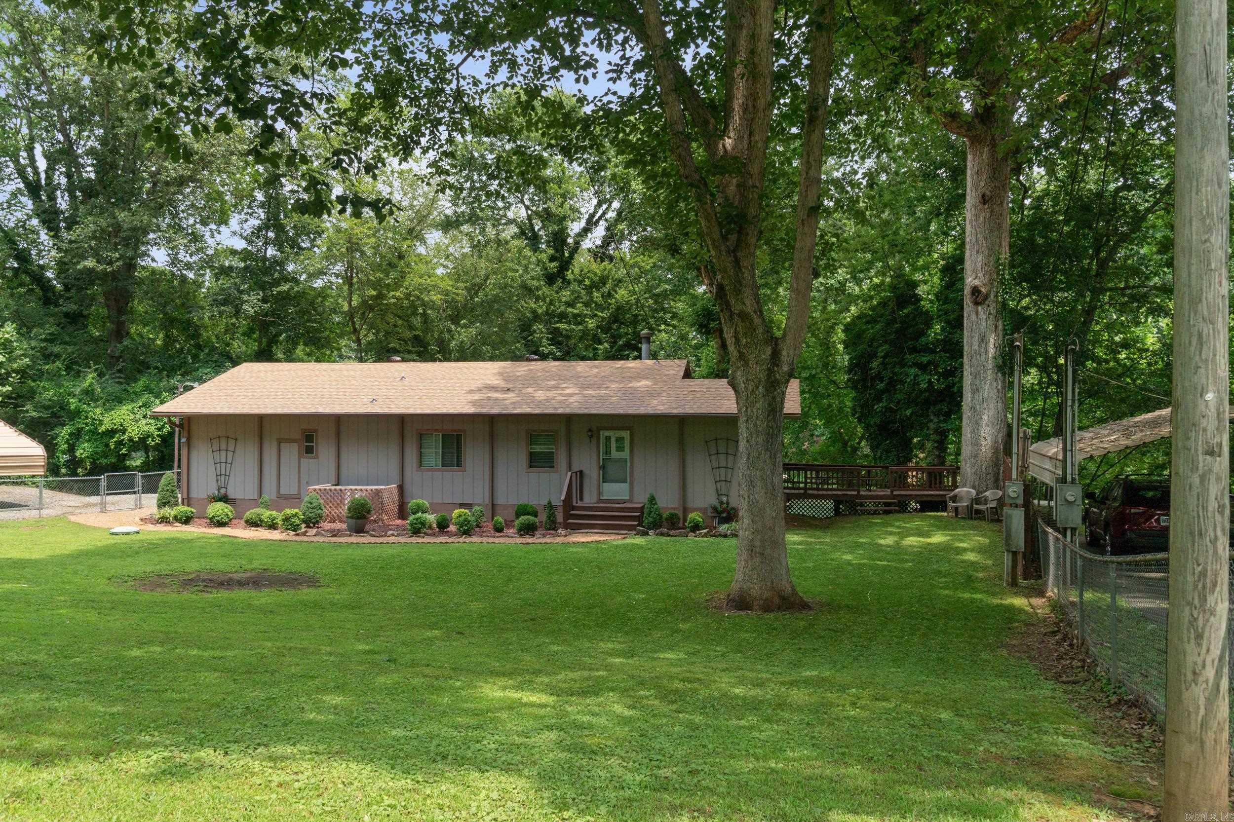 LITTLE DUNHAM - Residential