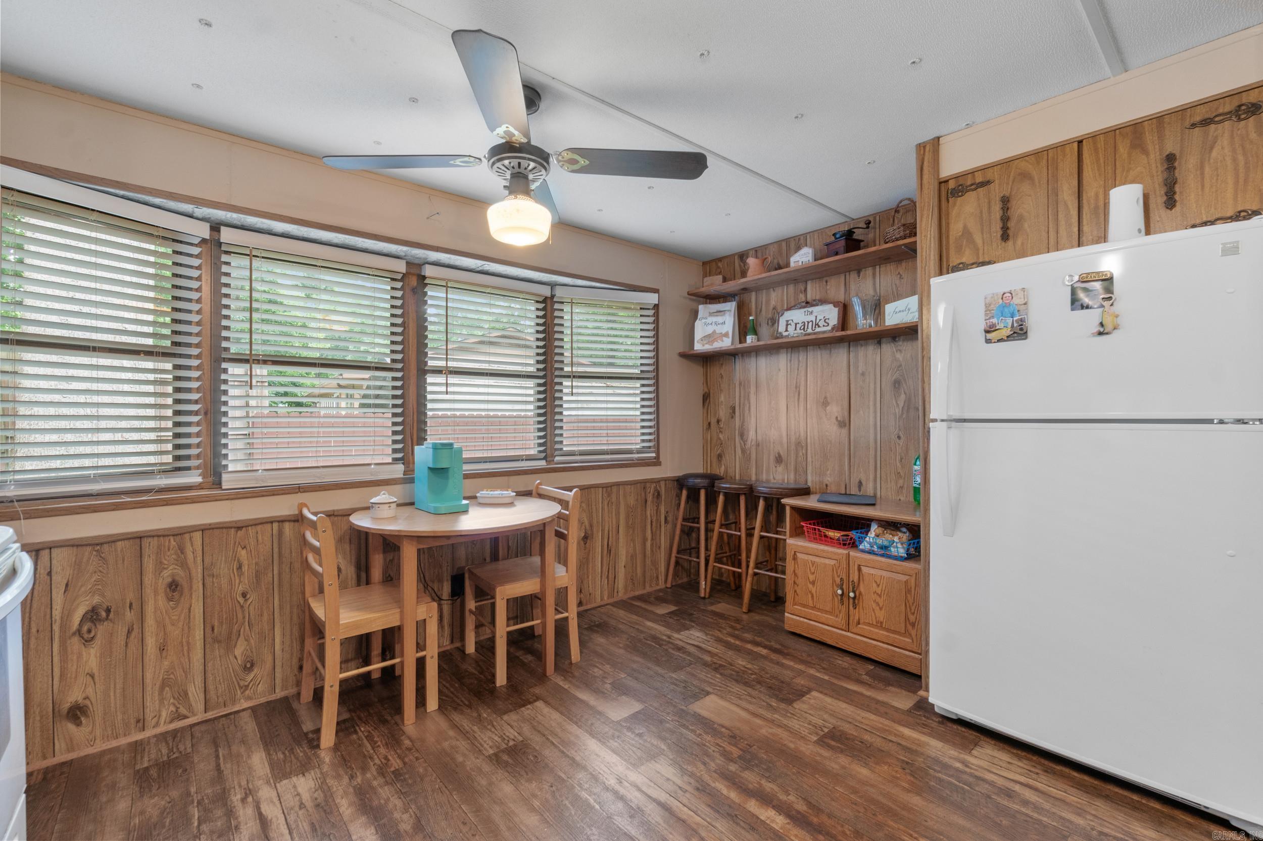 LITTLE DUNHAM - Residential