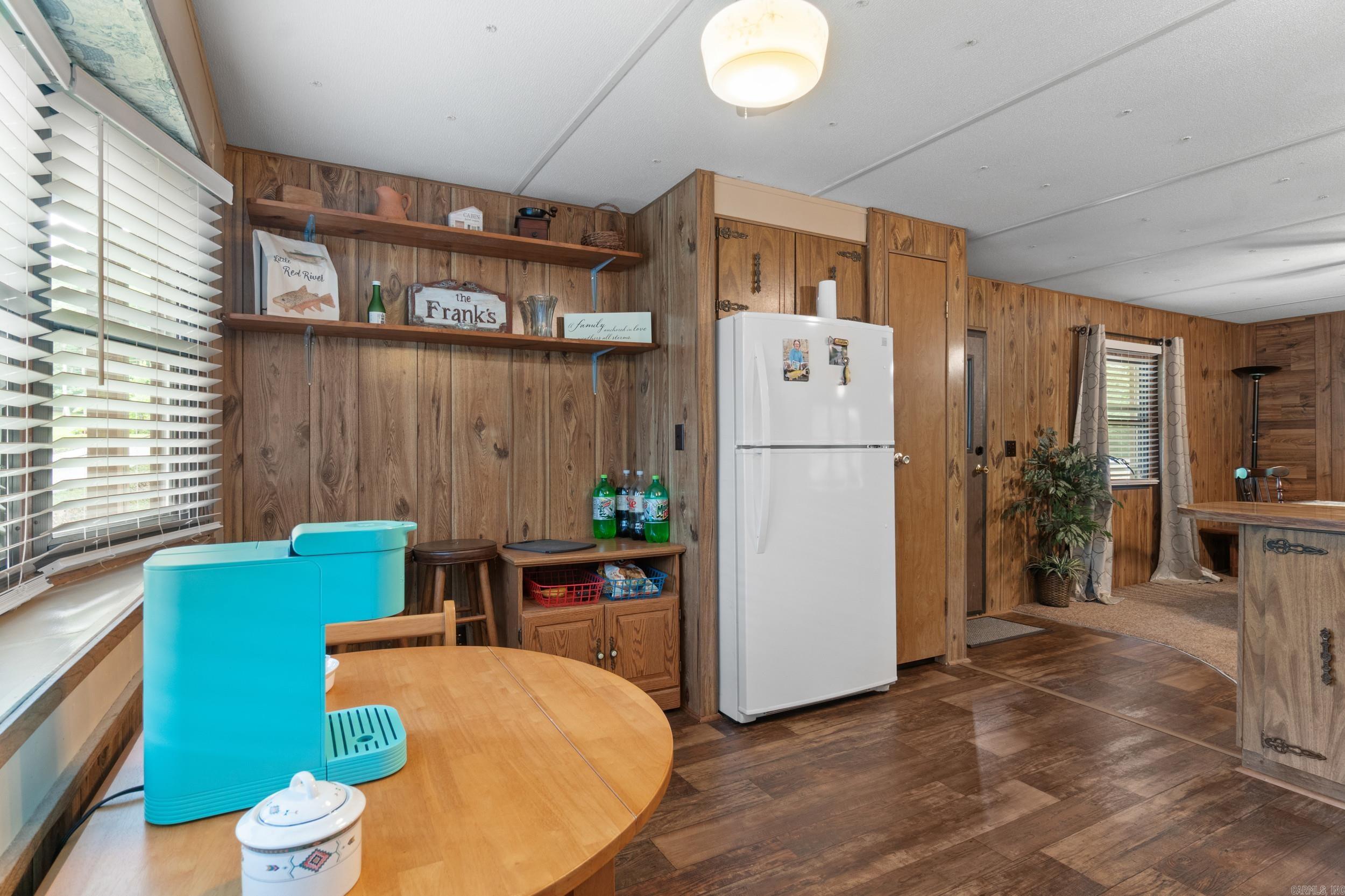 LITTLE DUNHAM - Residential