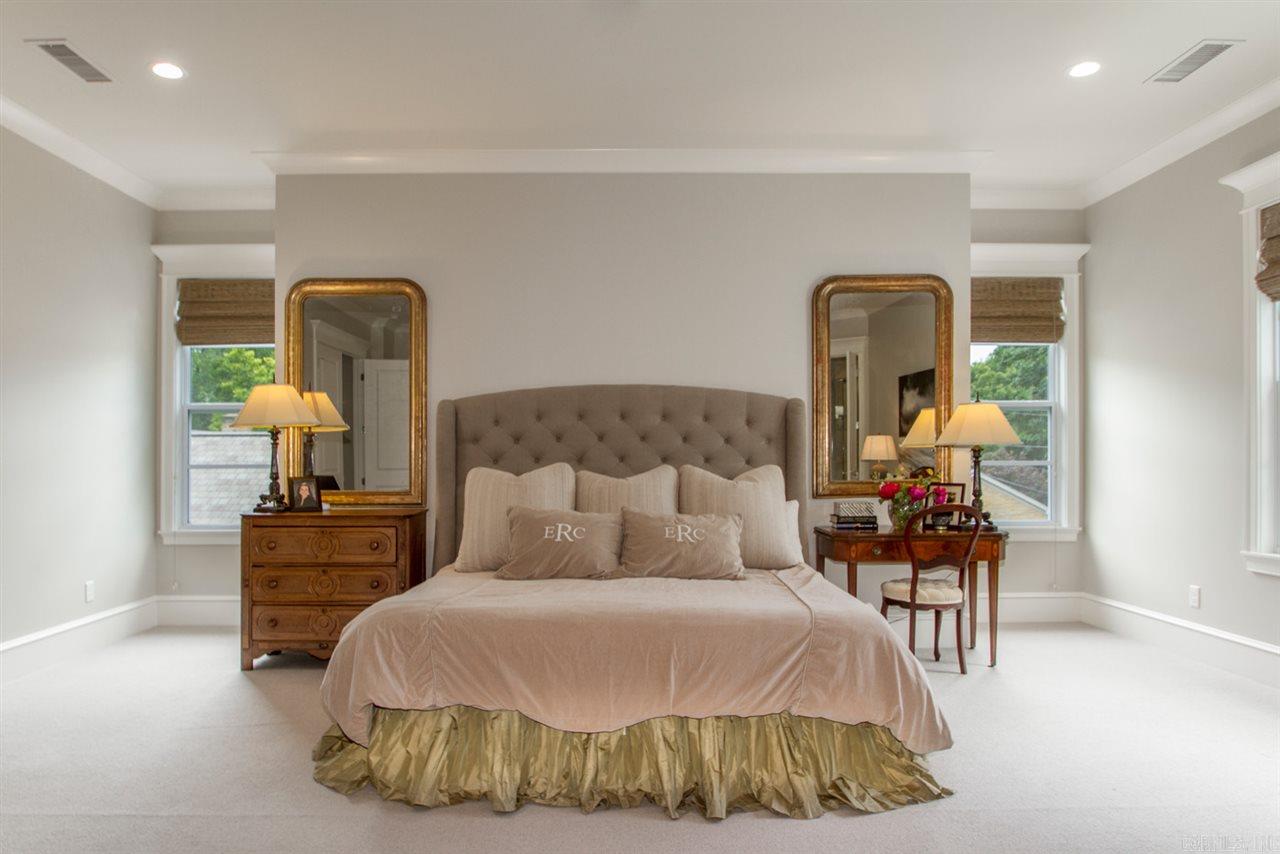 NEWTONS - Residential