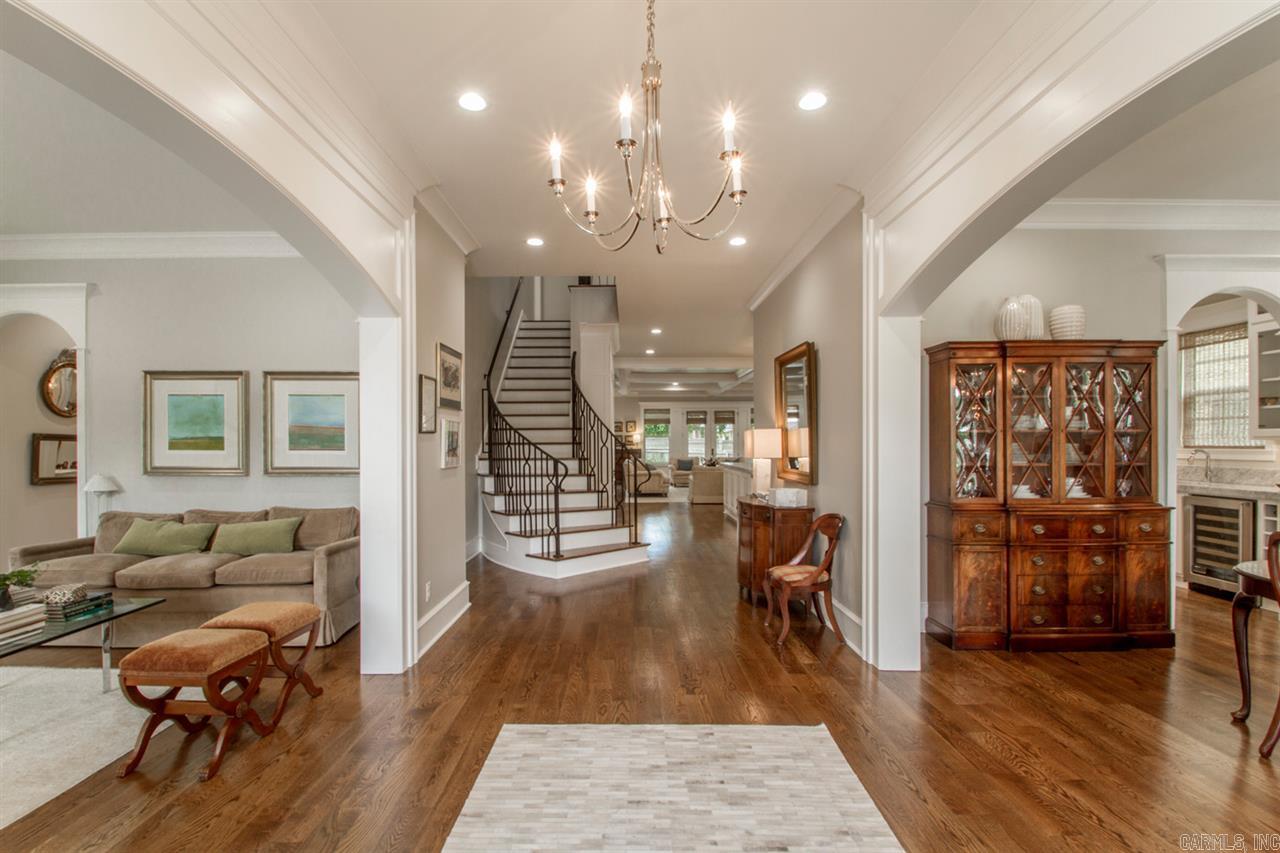 NEWTONS - Residential