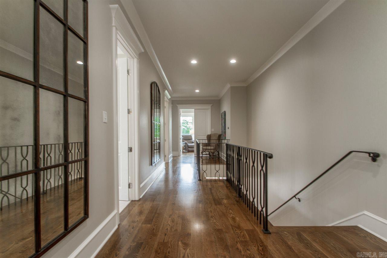 NEWTONS - Residential