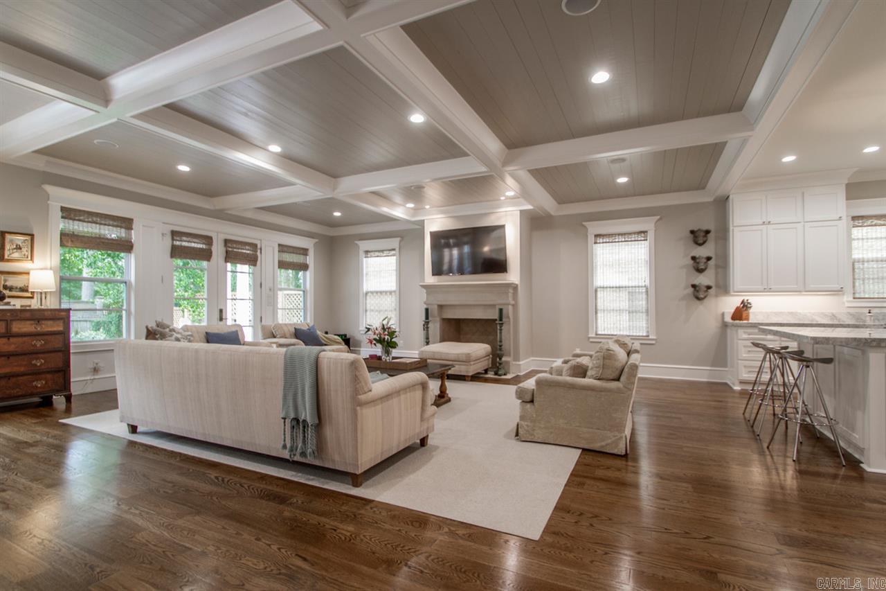 NEWTONS - Residential