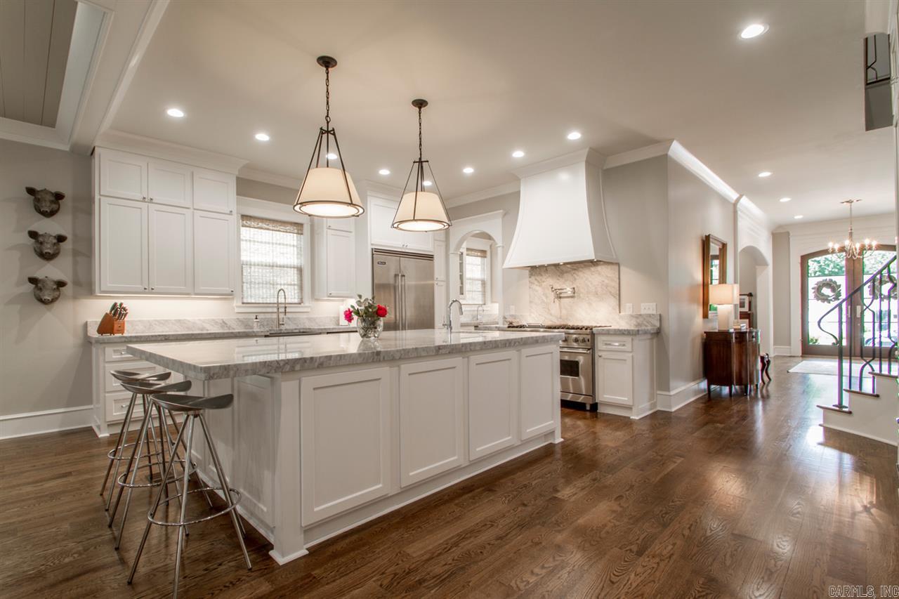 NEWTONS - Residential