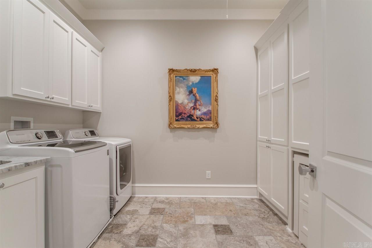 NEWTONS - Residential