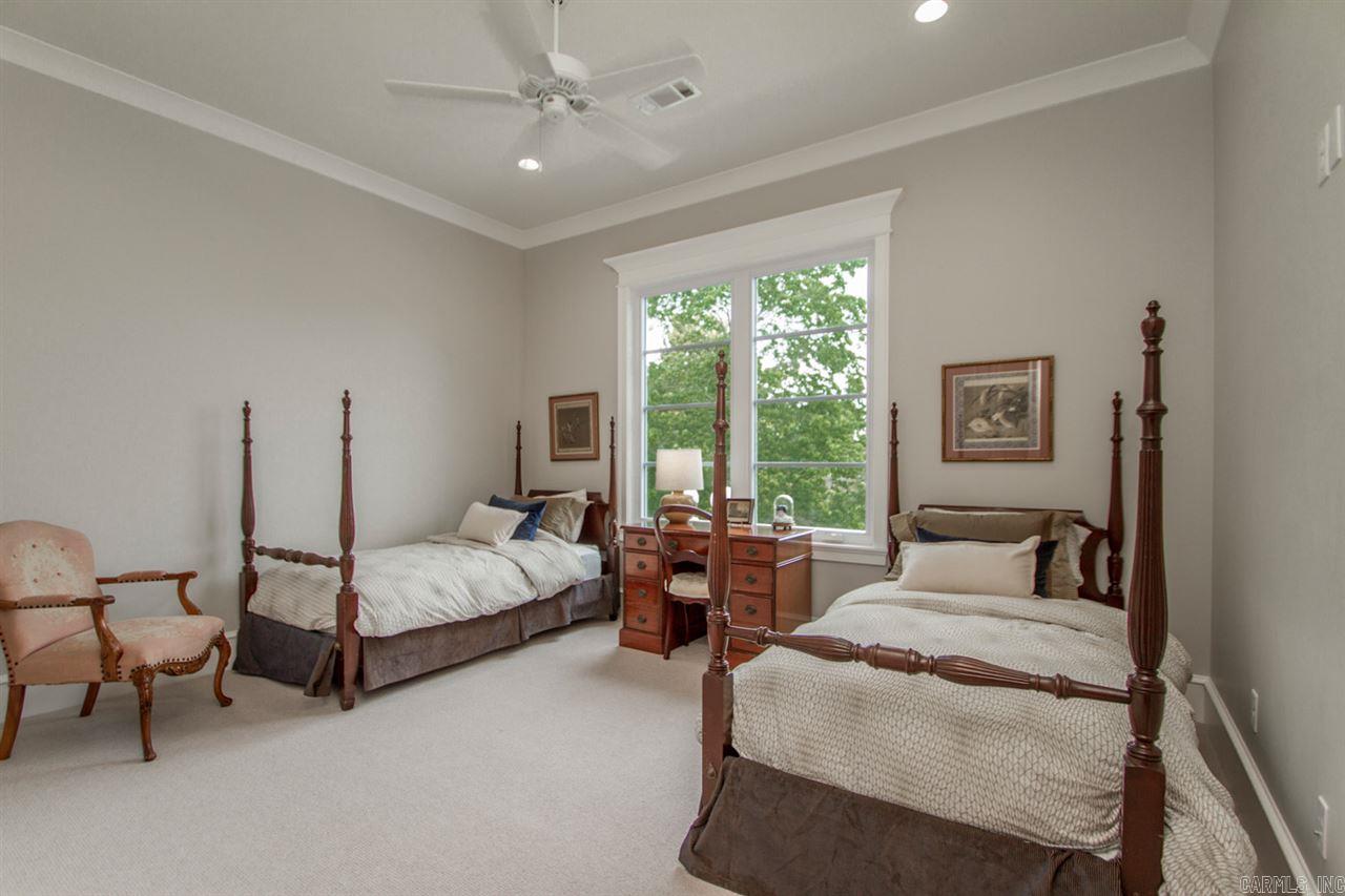 NEWTONS - Residential