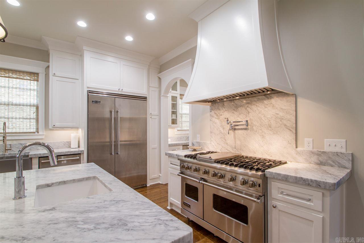 NEWTONS - Residential