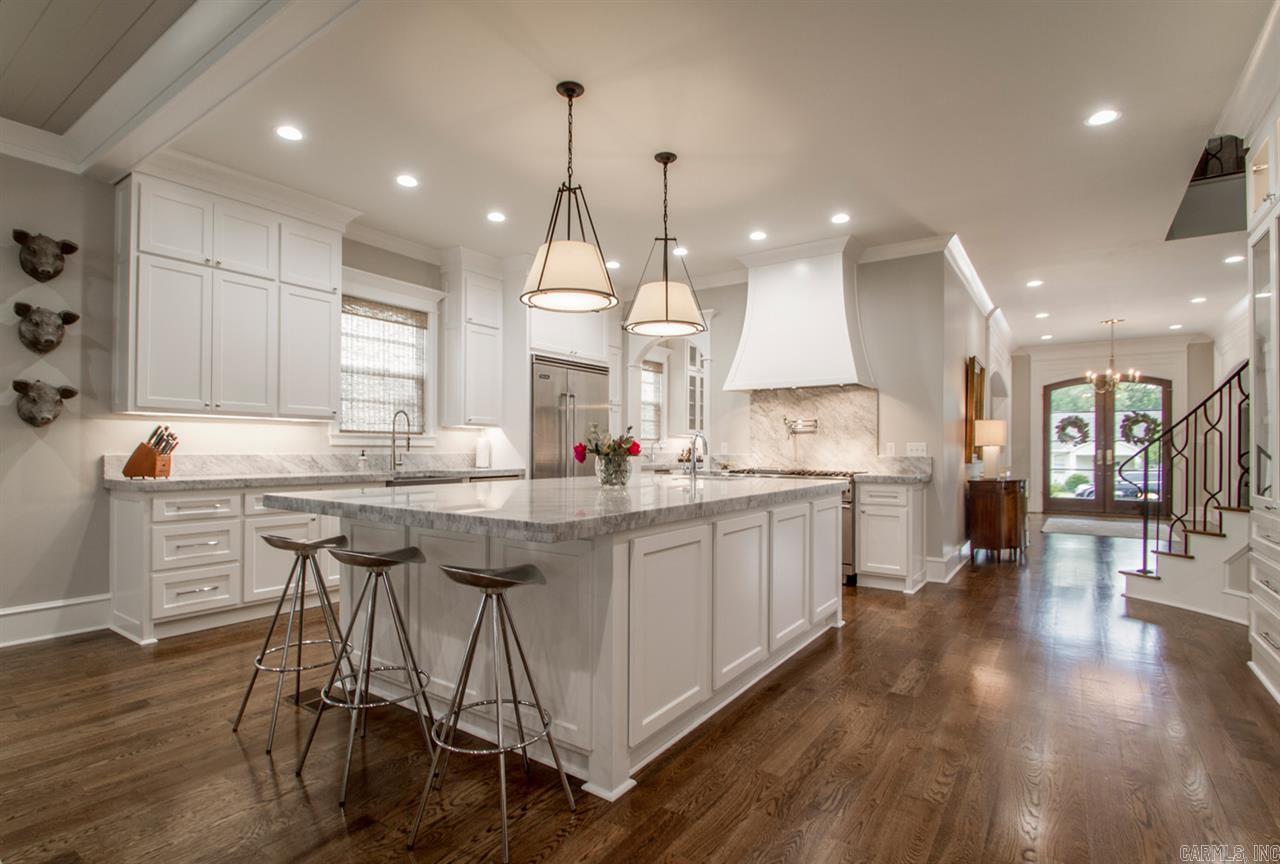 NEWTONS - Residential