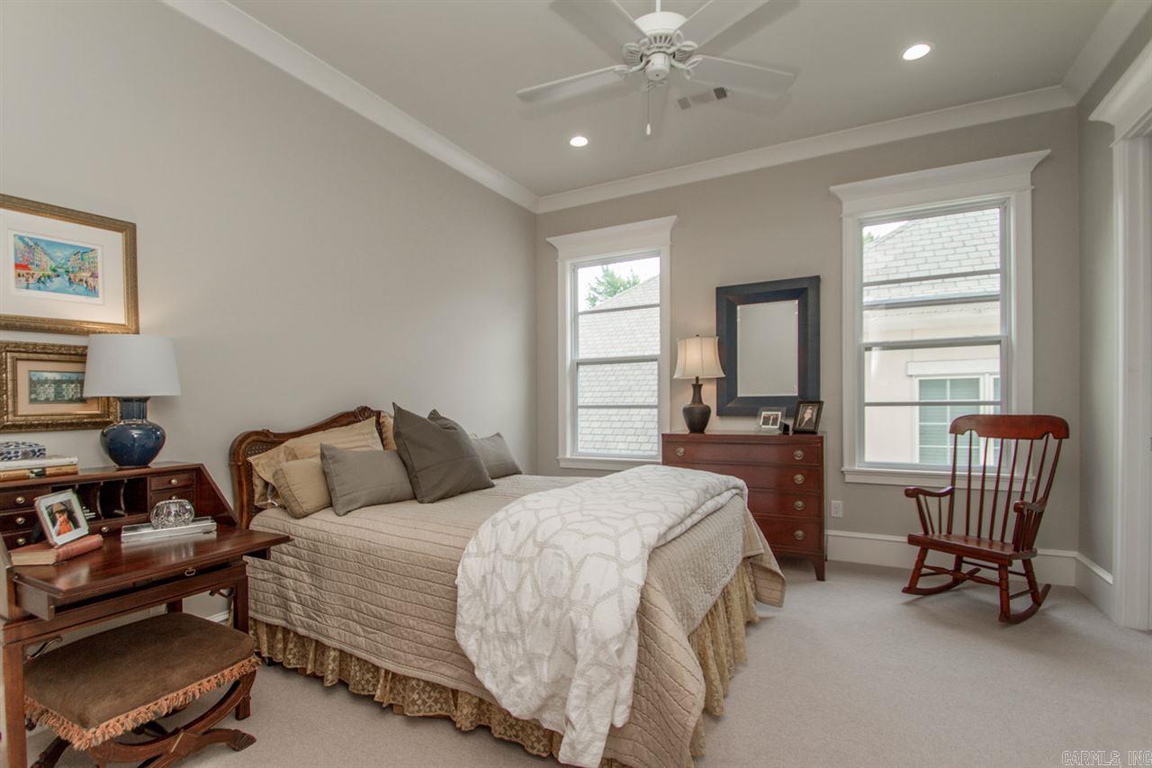NEWTONS - Residential