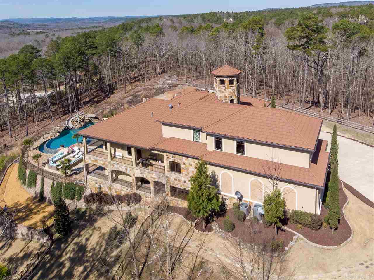CHENAL DOWNS - Residential