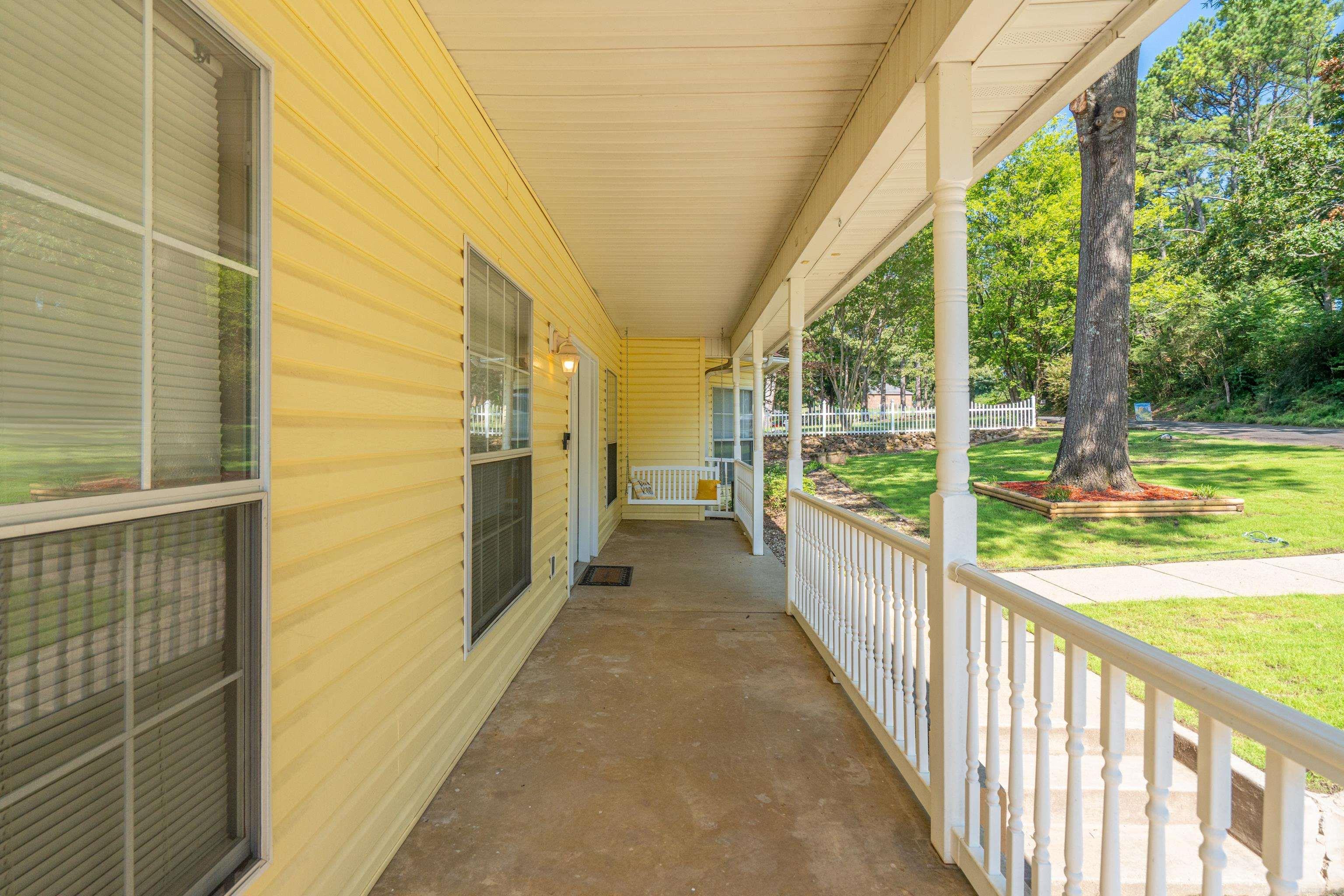 MEADOW-WOOD - Residential