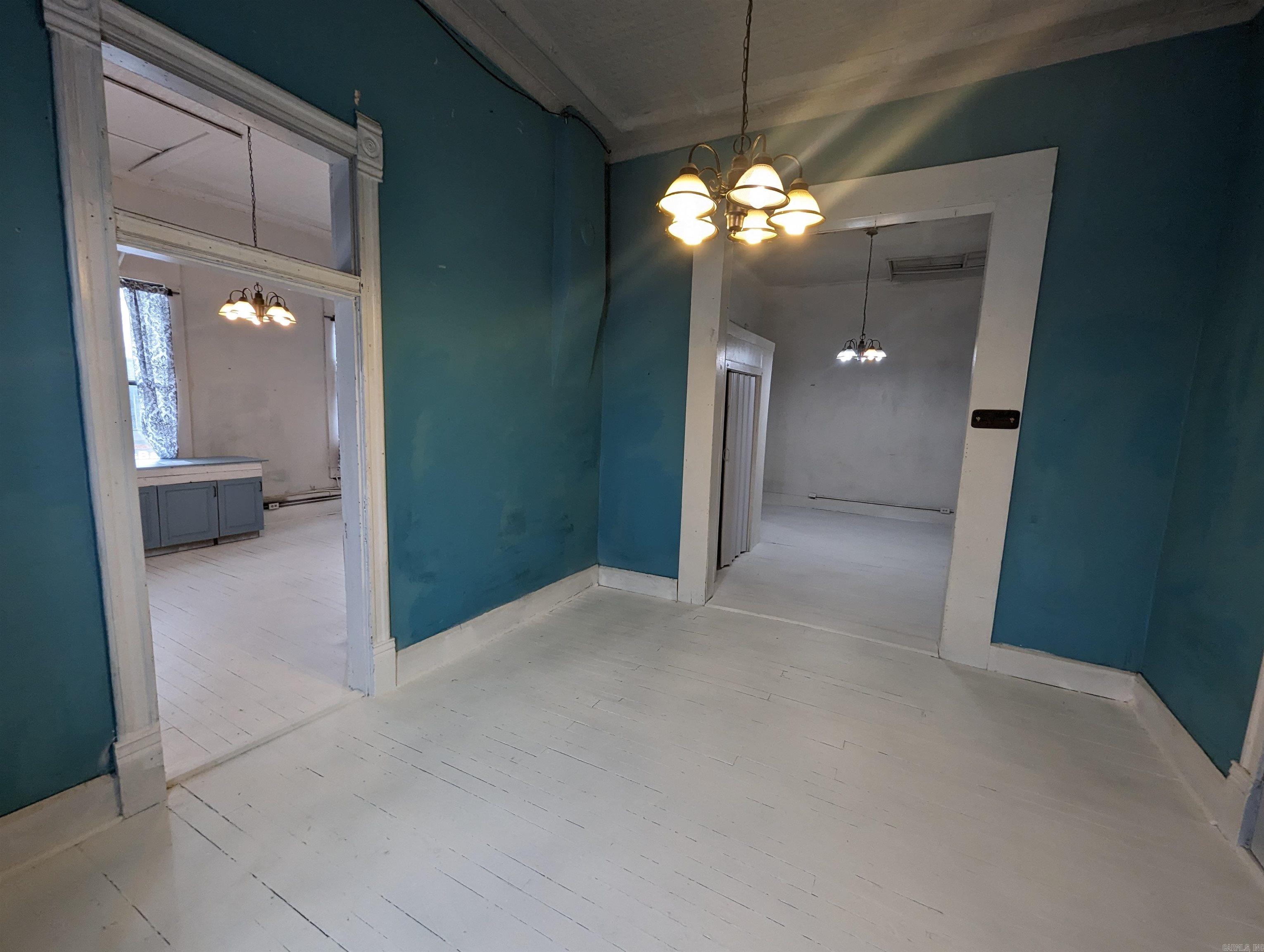 Available 2 bedroom 1 bath loft apartment in Downtown Benton. Nice view of the downtown area. Walking distance to all the shops (1 Min). Hardwood floors, 15' Ceilings. Secured Entrance. 1 Pet allowed. Tenant provides utilities (Benton Utilities and Summit). Gas only needed during winter.  Tenant Screening through mysmartmove.com.