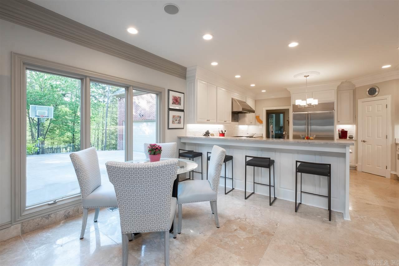CHENAL DOWNS - Residential