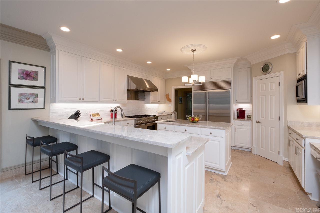 CHENAL DOWNS - Residential