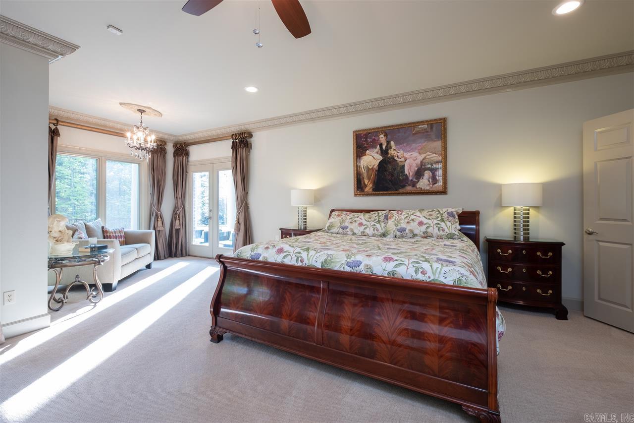 CHENAL DOWNS - Residential