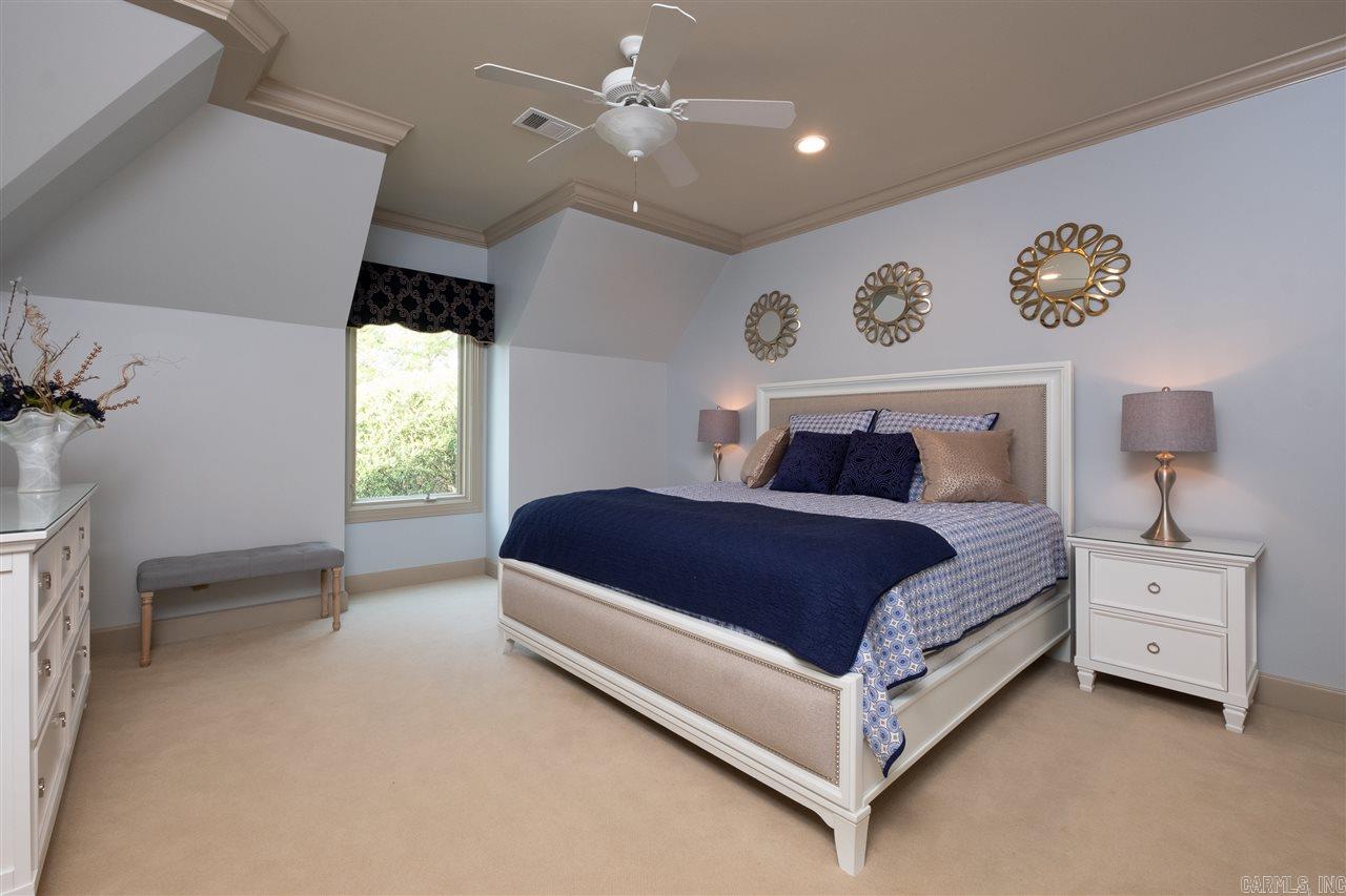 CHENAL DOWNS - Residential