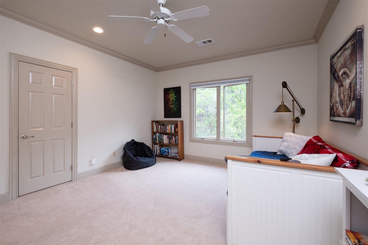 CHENAL DOWNS - Residential