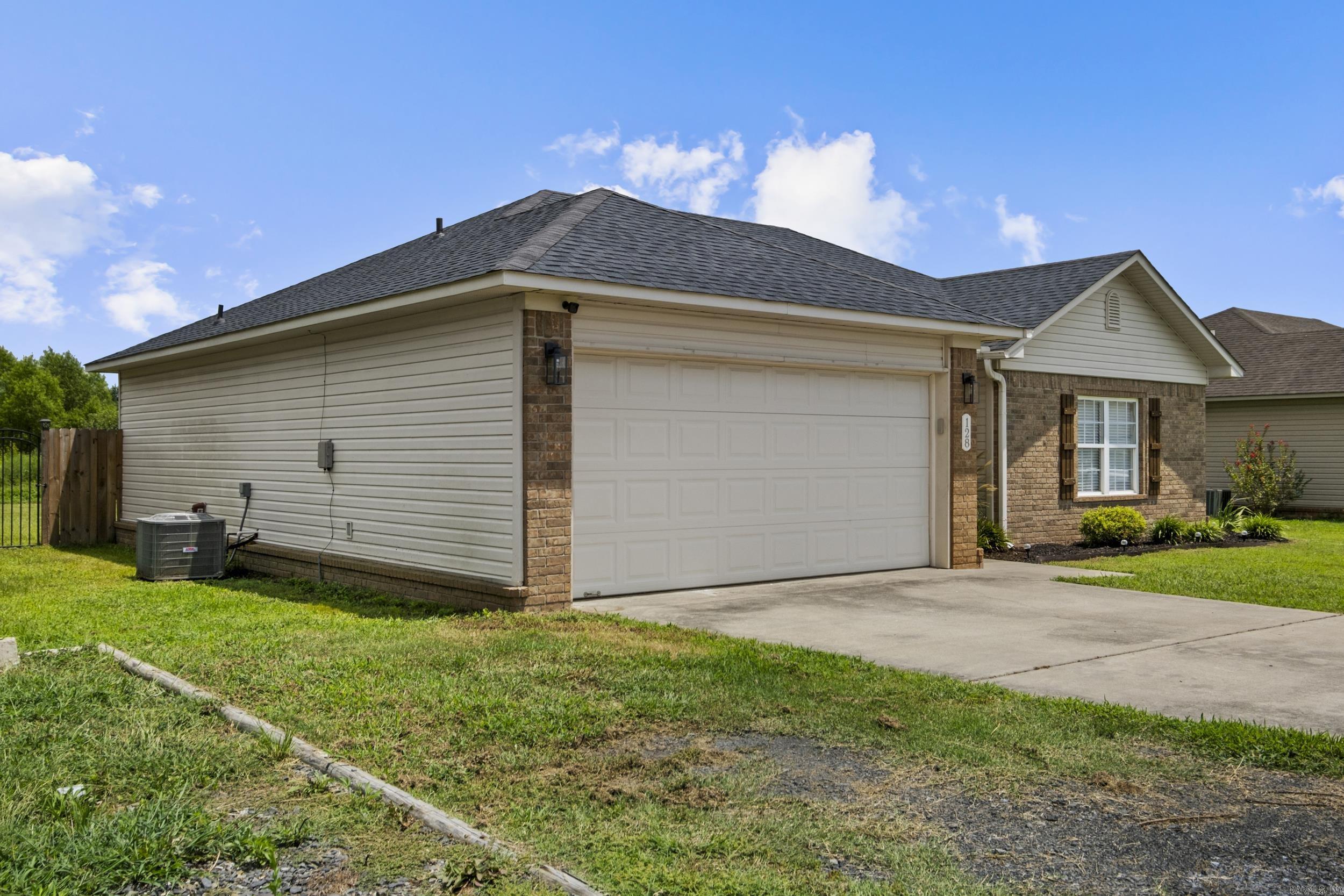 SOUTHFORK S/D - Residential