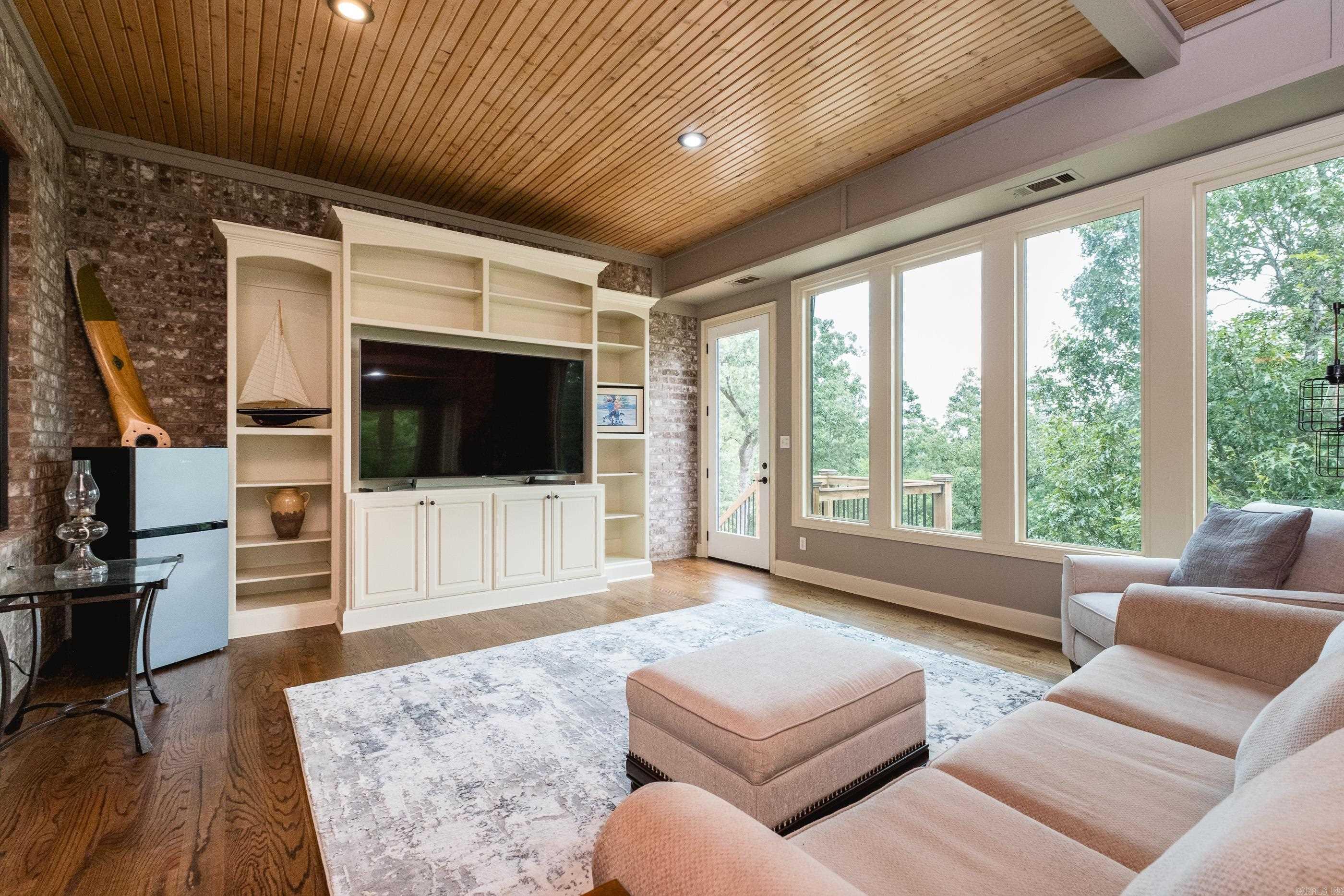 WATERVIEW ESTATES - Residential