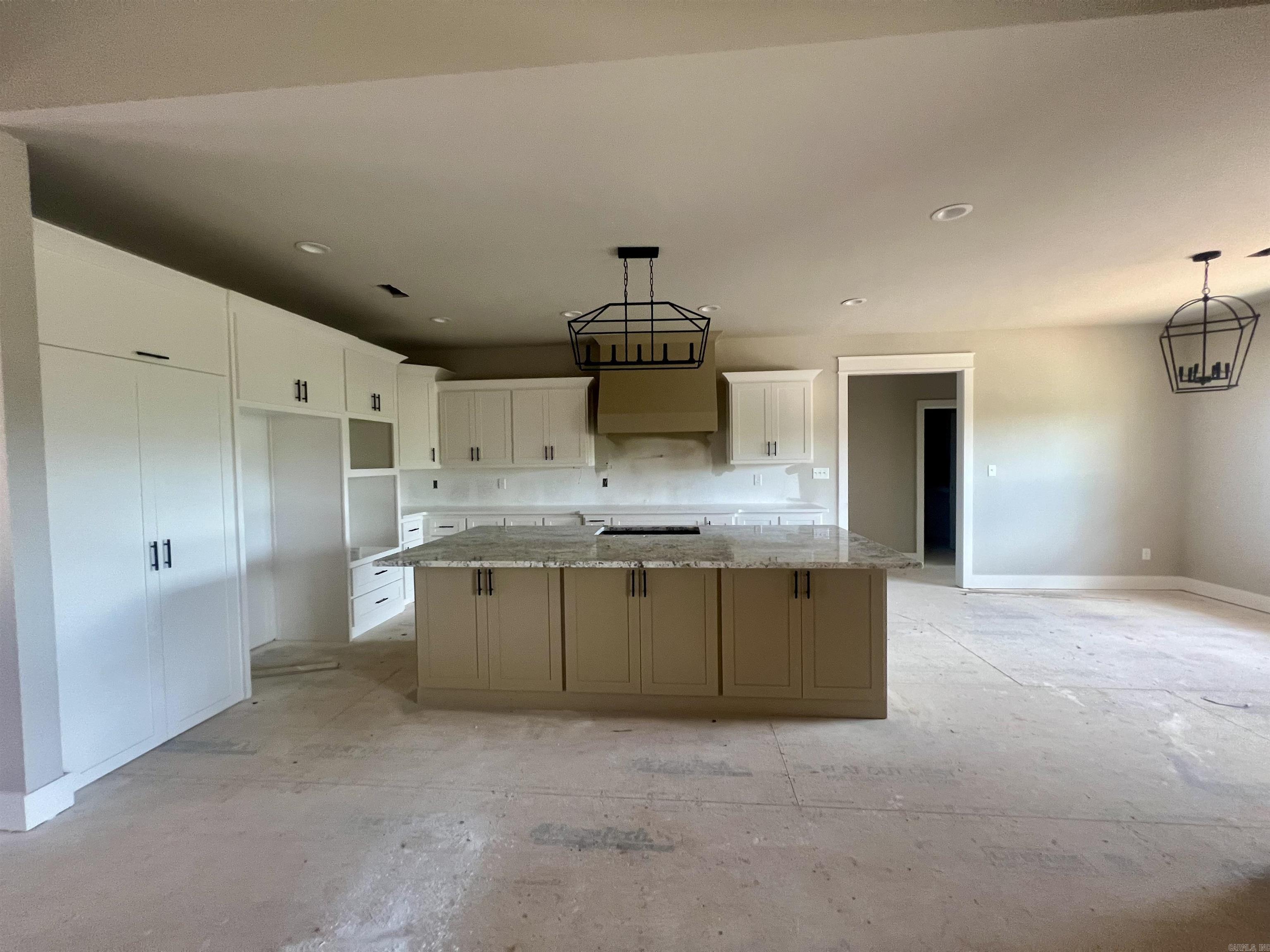 HUNTER HEIGHTS - Residential