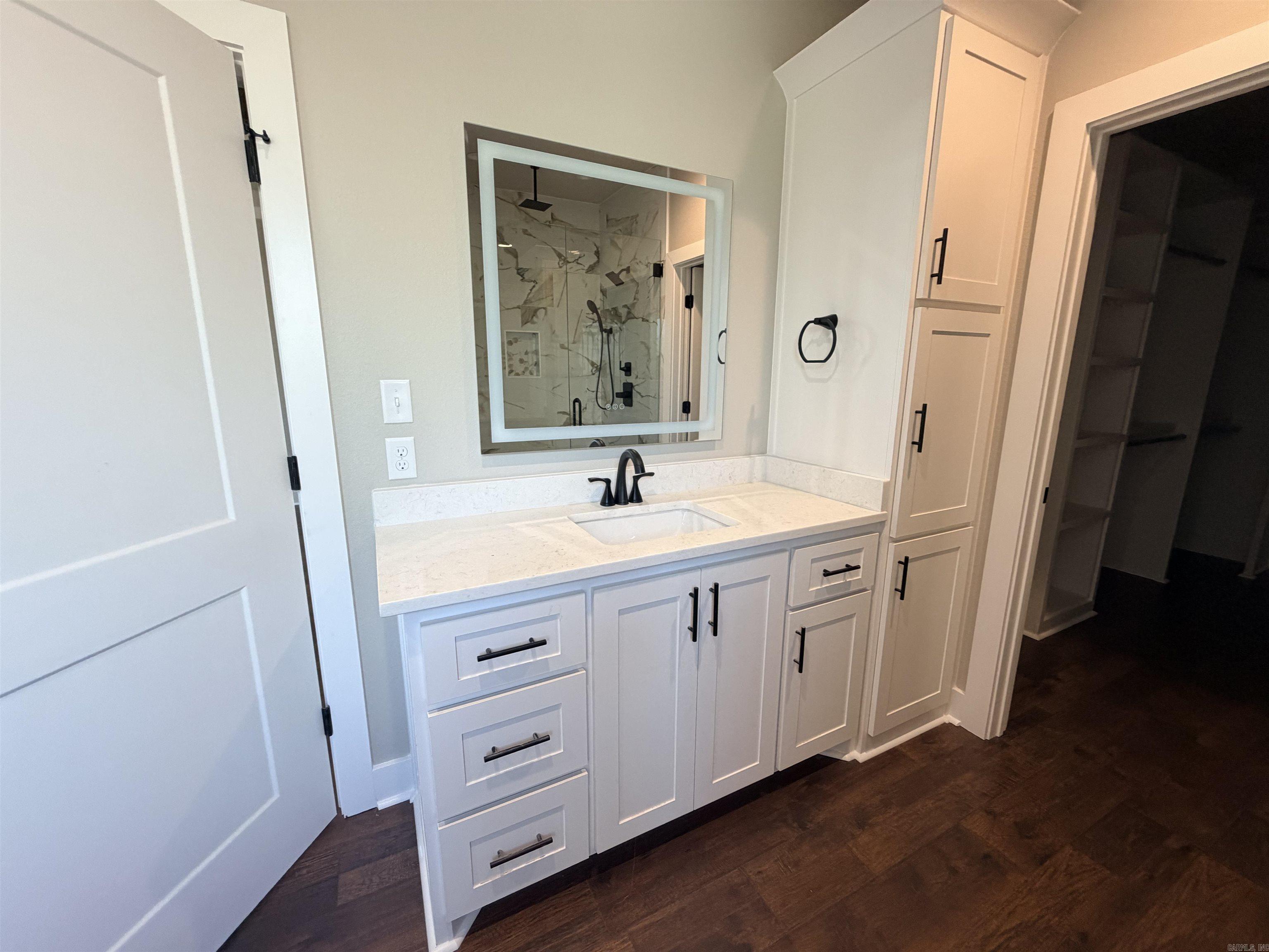 HUNTER HEIGHTS - Residential