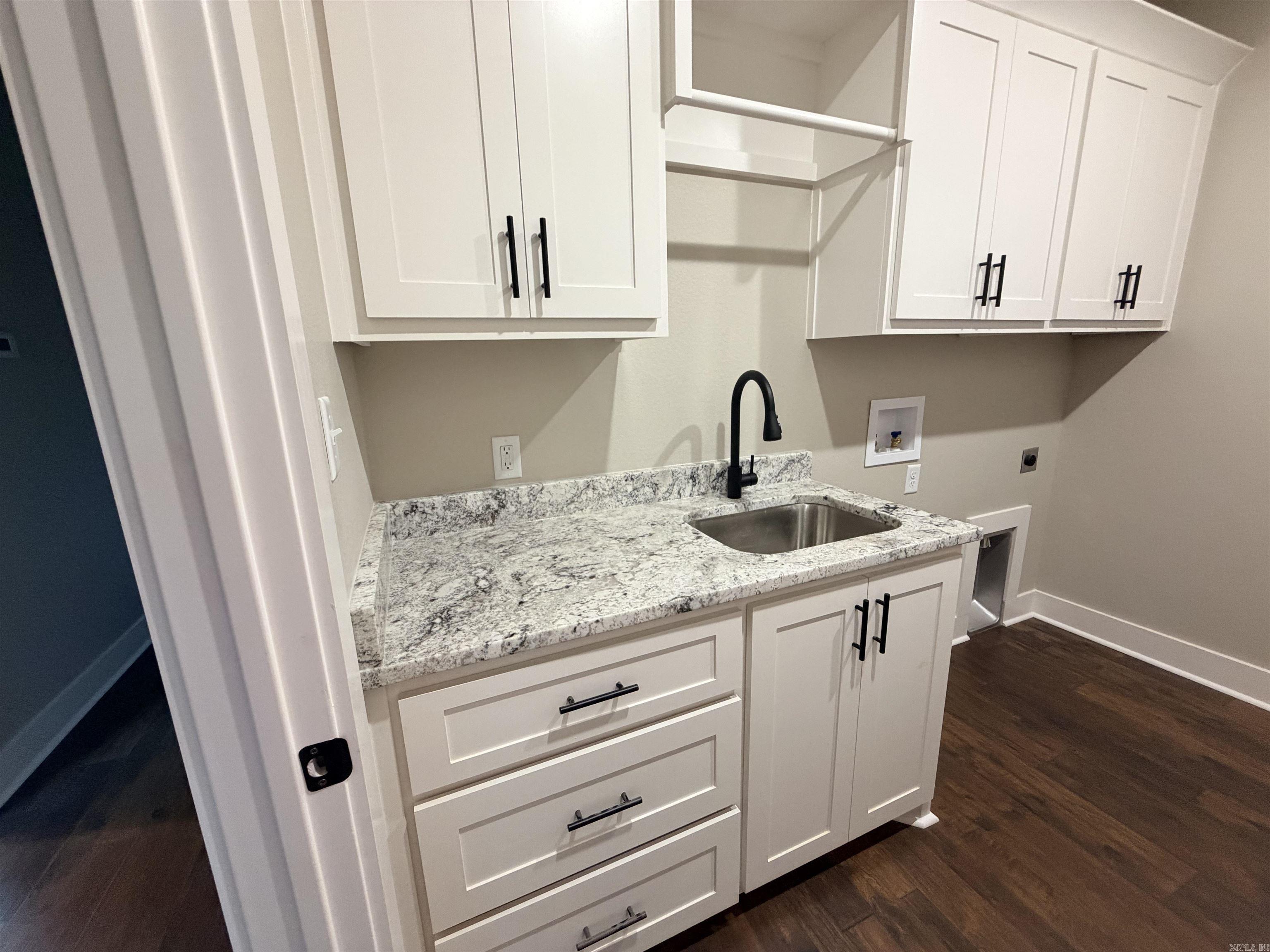 HUNTER HEIGHTS - Residential